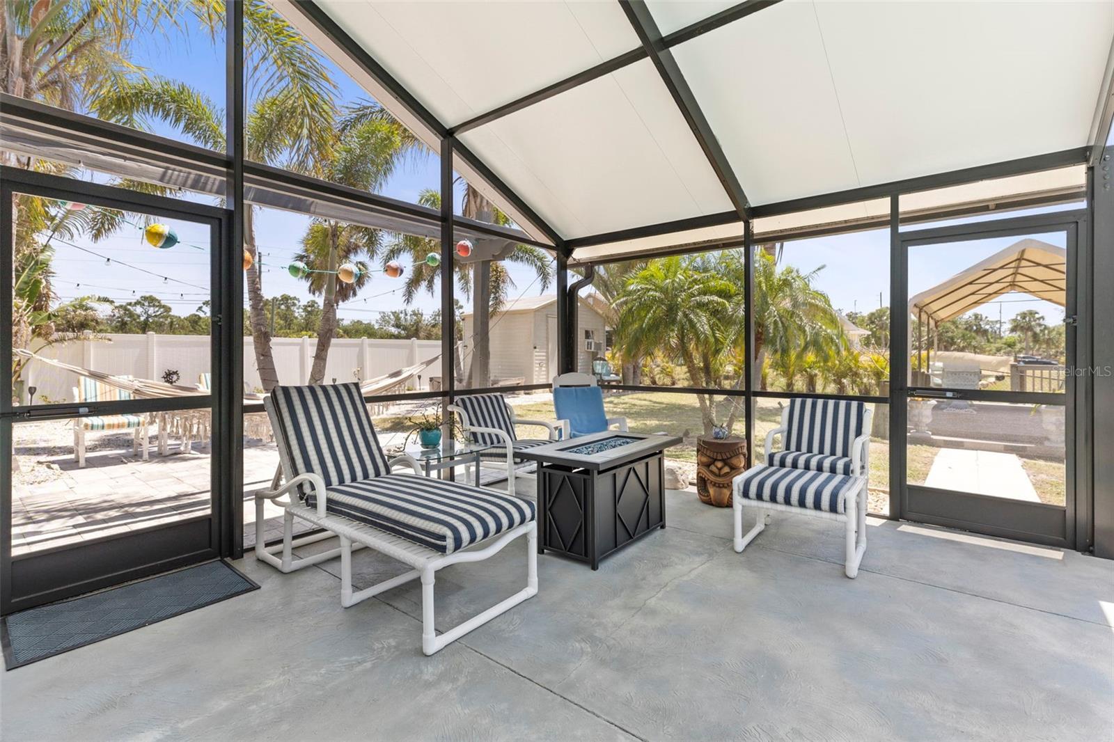 Image 26 of 36 For 595 Denburn Court