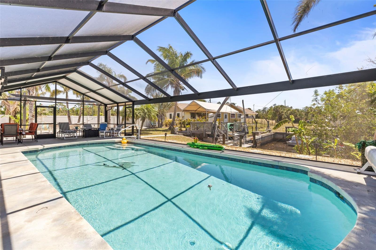 Image 27 of 36 For 595 Denburn Court