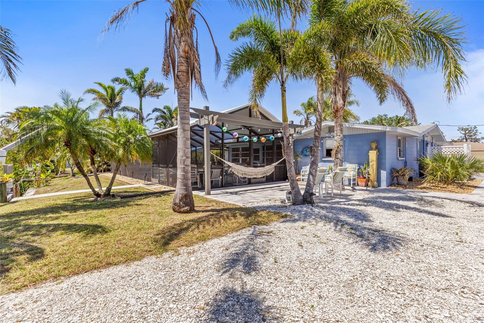 Image 32 of 36 For 595 Denburn Court