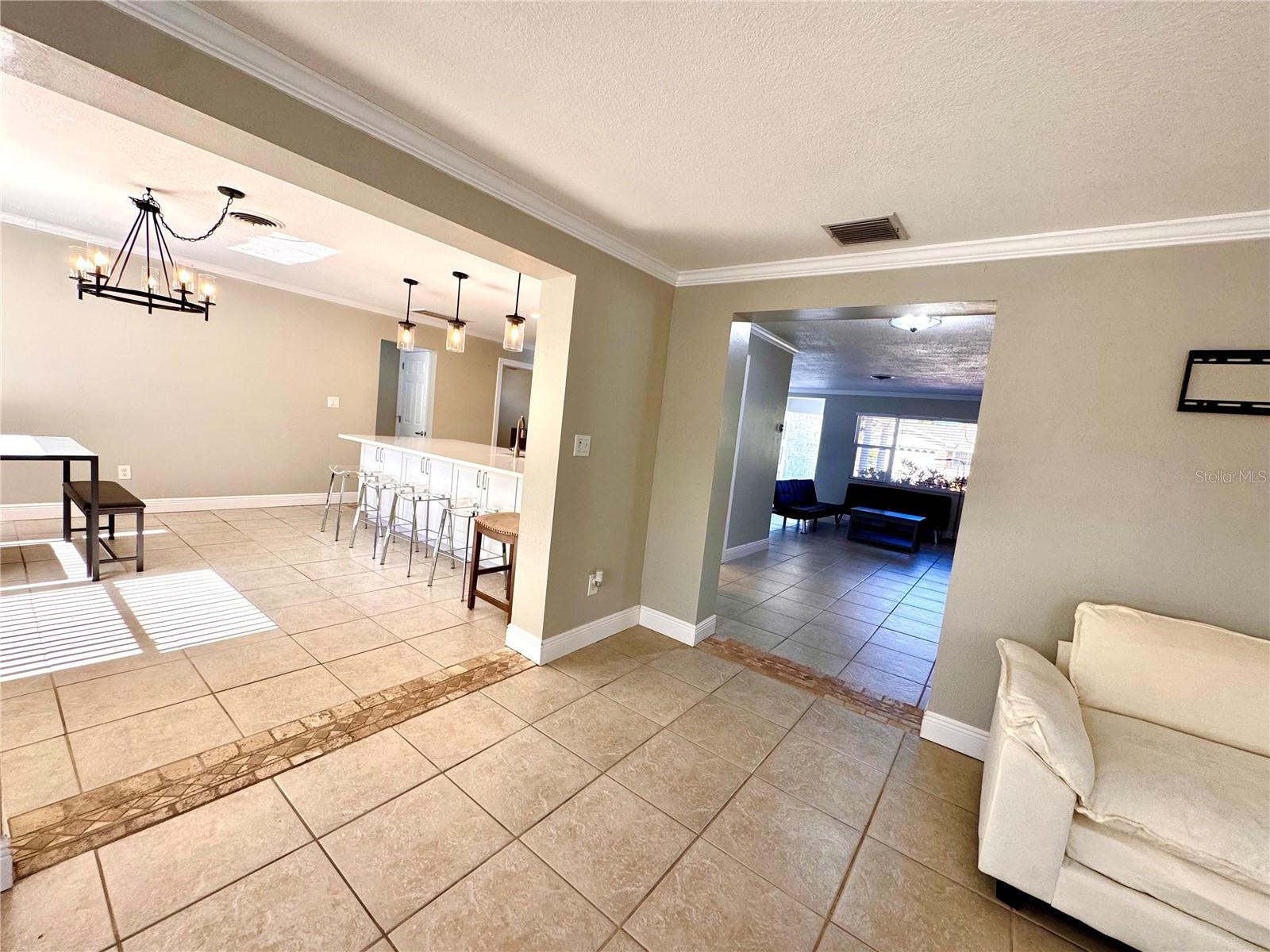 Listing photo id 10 for 13914 84th Terrace