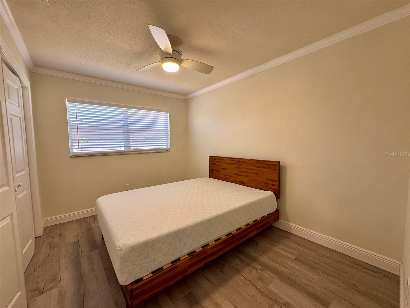 Listing photo id 20 for 13914 84th Terrace