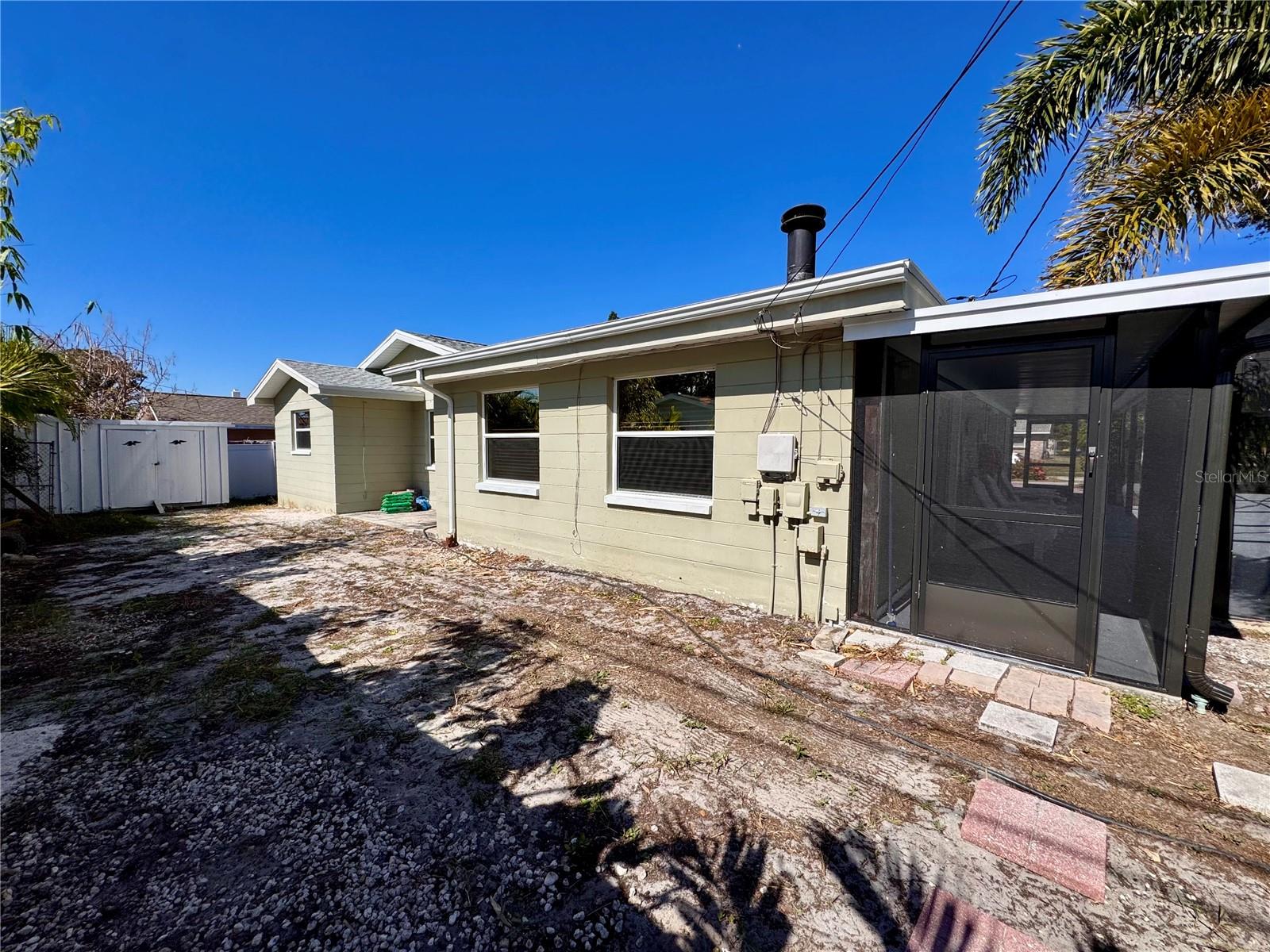 Listing photo id 29 for 13914 84th Terrace