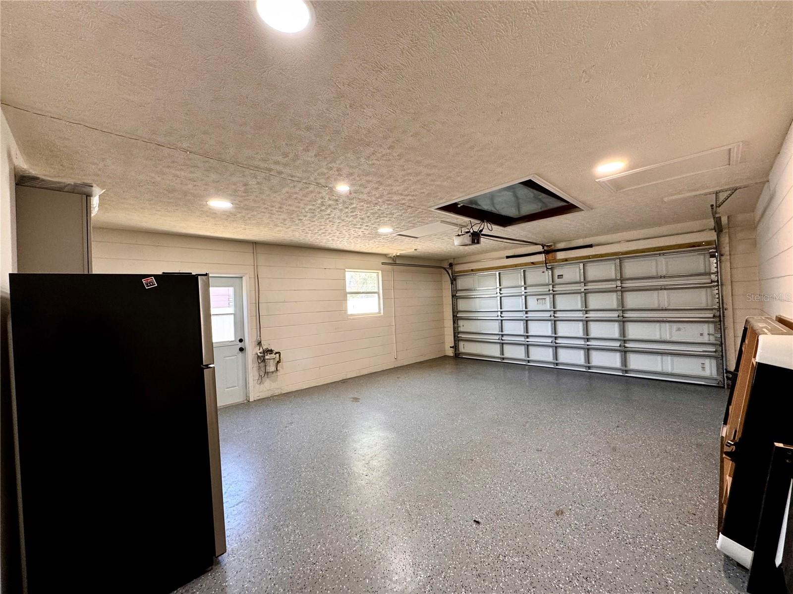 Listing photo id 32 for 13914 84th Terrace