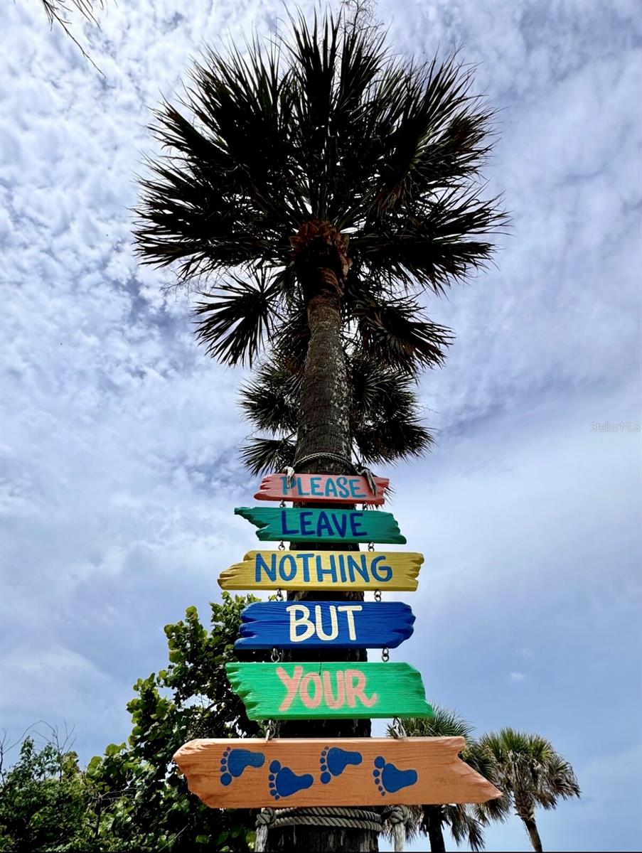 Listing photo id 35 for 13914 84th Terrace