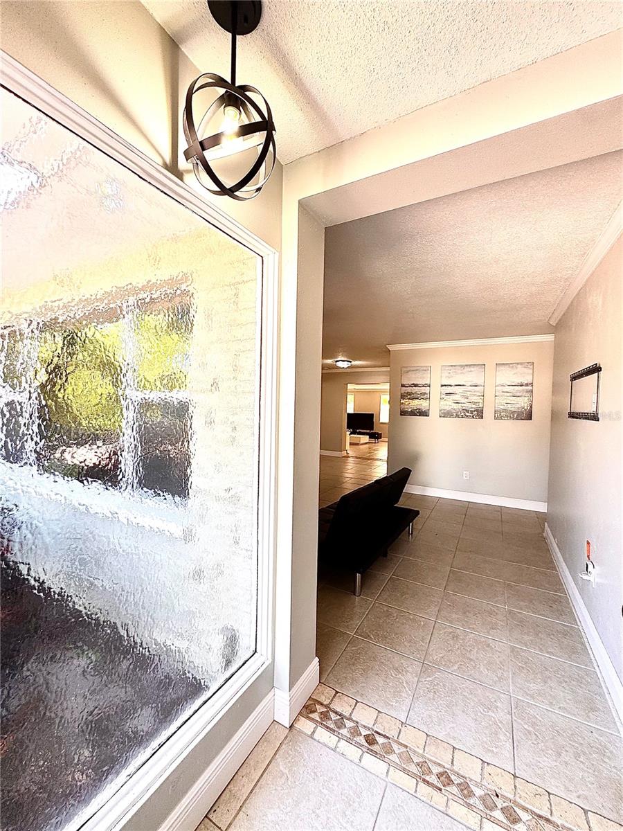 Listing photo id 4 for 13914 84th Terrace