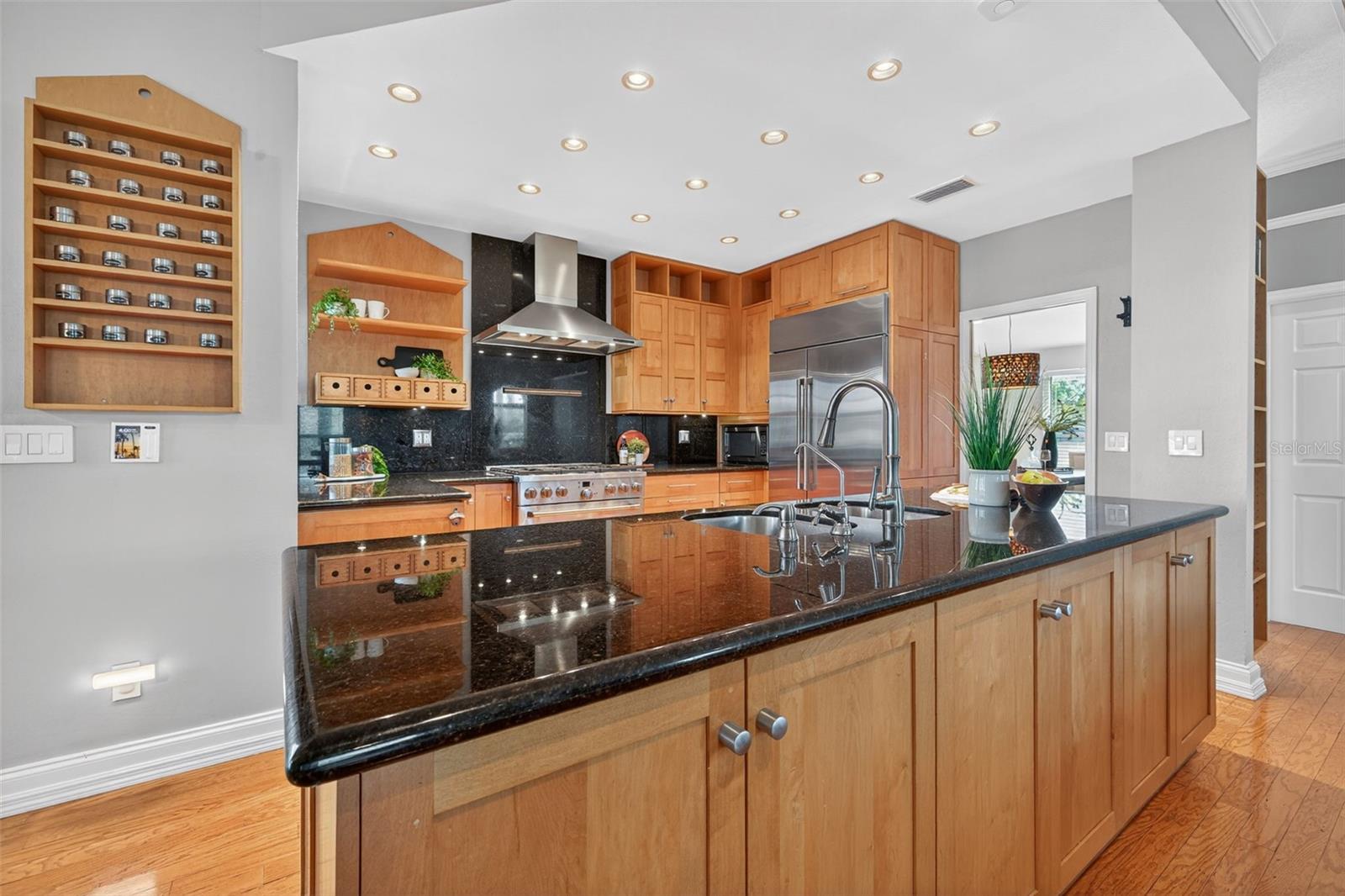 Image 31 of 55 For 4673 Alisa Circle Ne