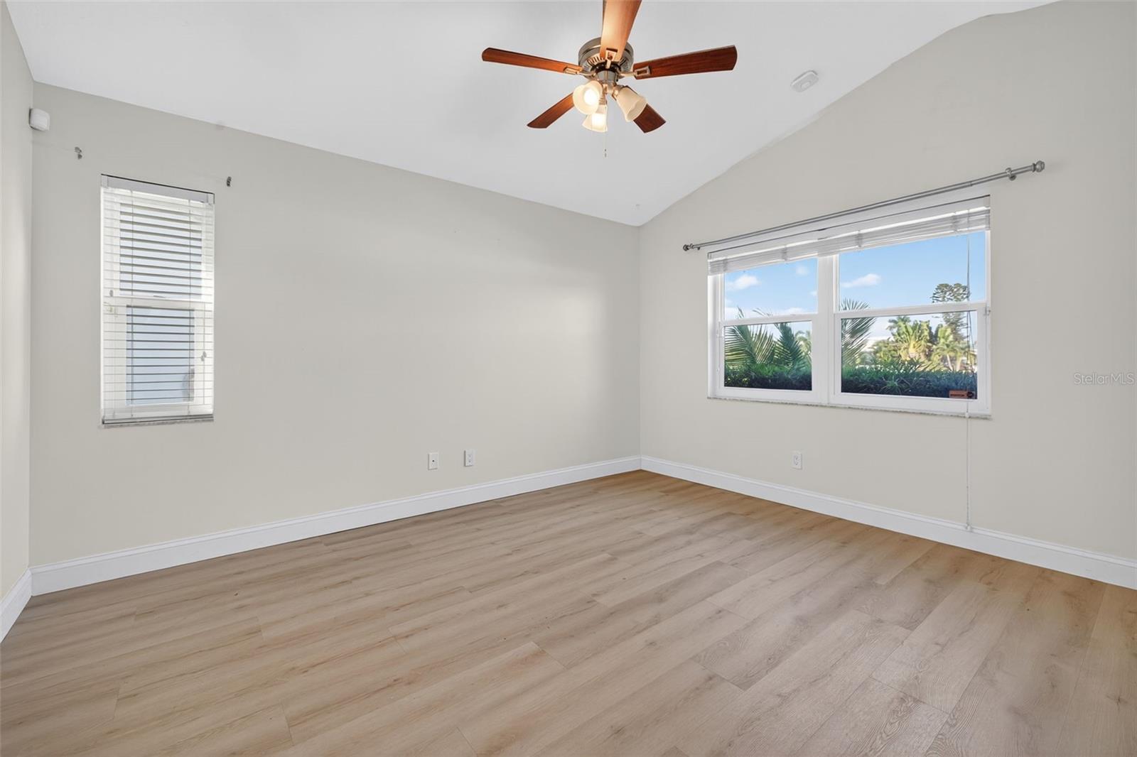 Image 39 of 55 For 4673 Alisa Circle Ne