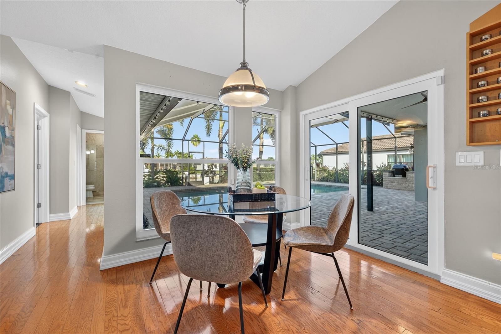 Image 7 of 55 For 4673 Alisa Circle Ne