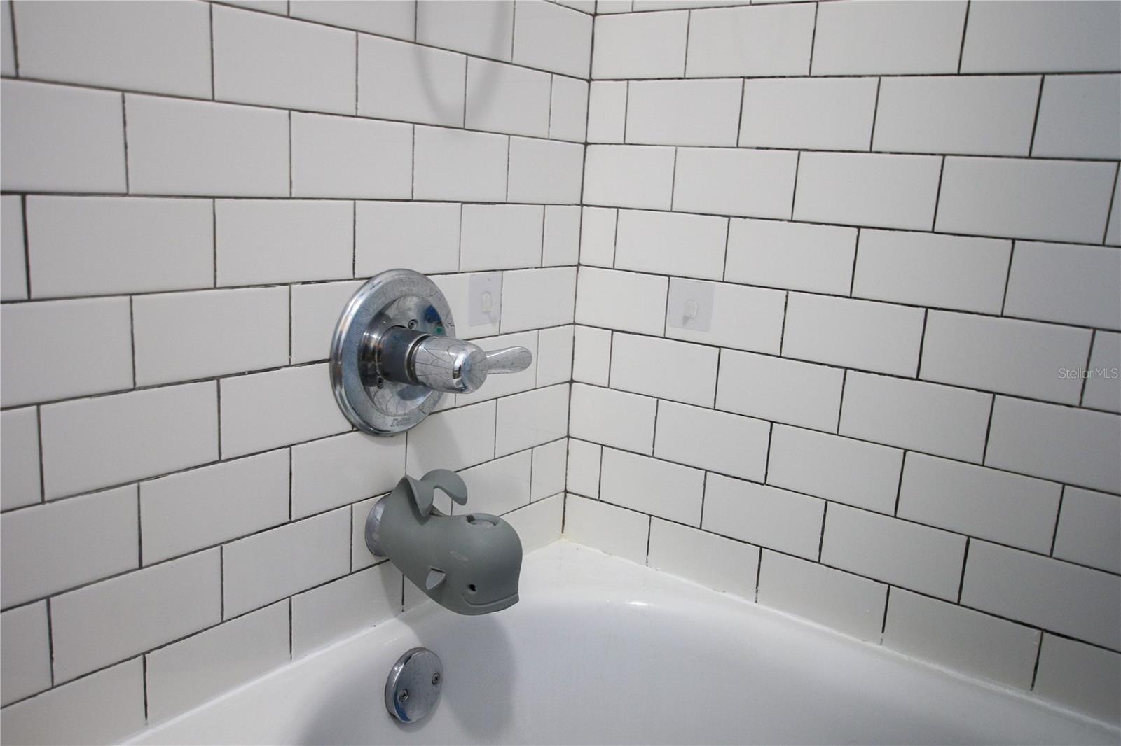 Listing photo id 41 for 2810 Robson Street