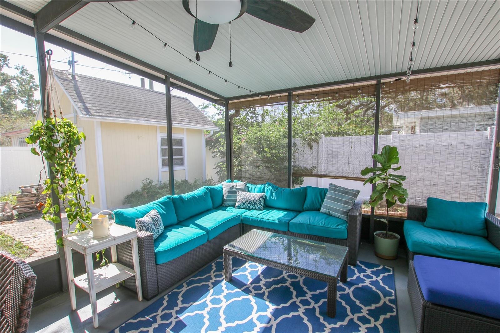 Listing photo id 45 for 2810 Robson Street