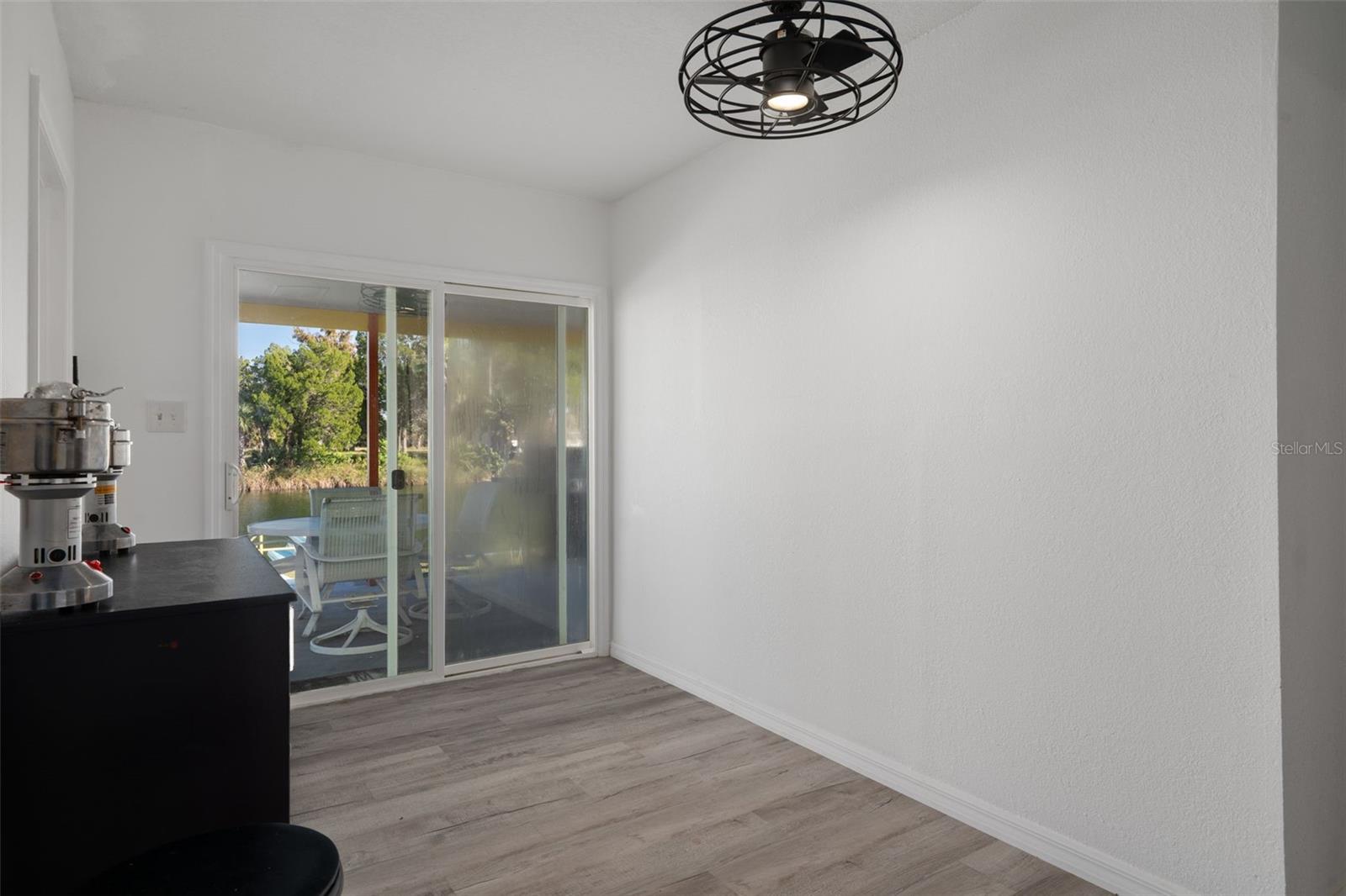 Image 21 of 59 For 3320 Gardenia Drive