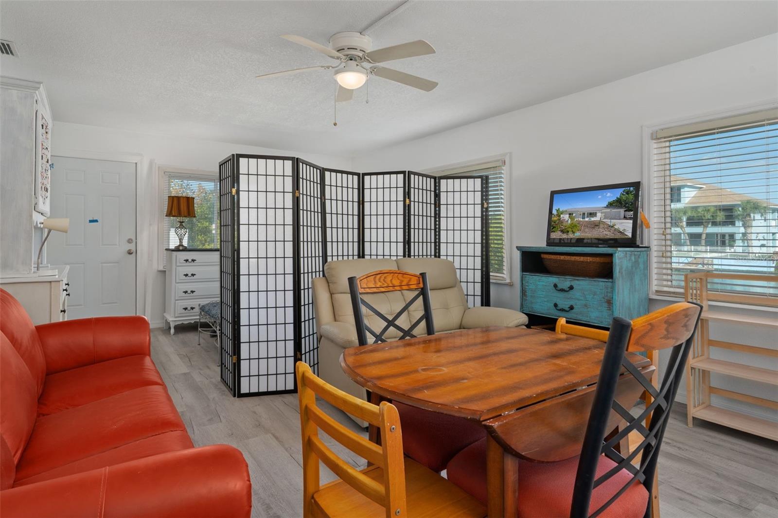 Image 23 of 59 For 3320 Gardenia Drive