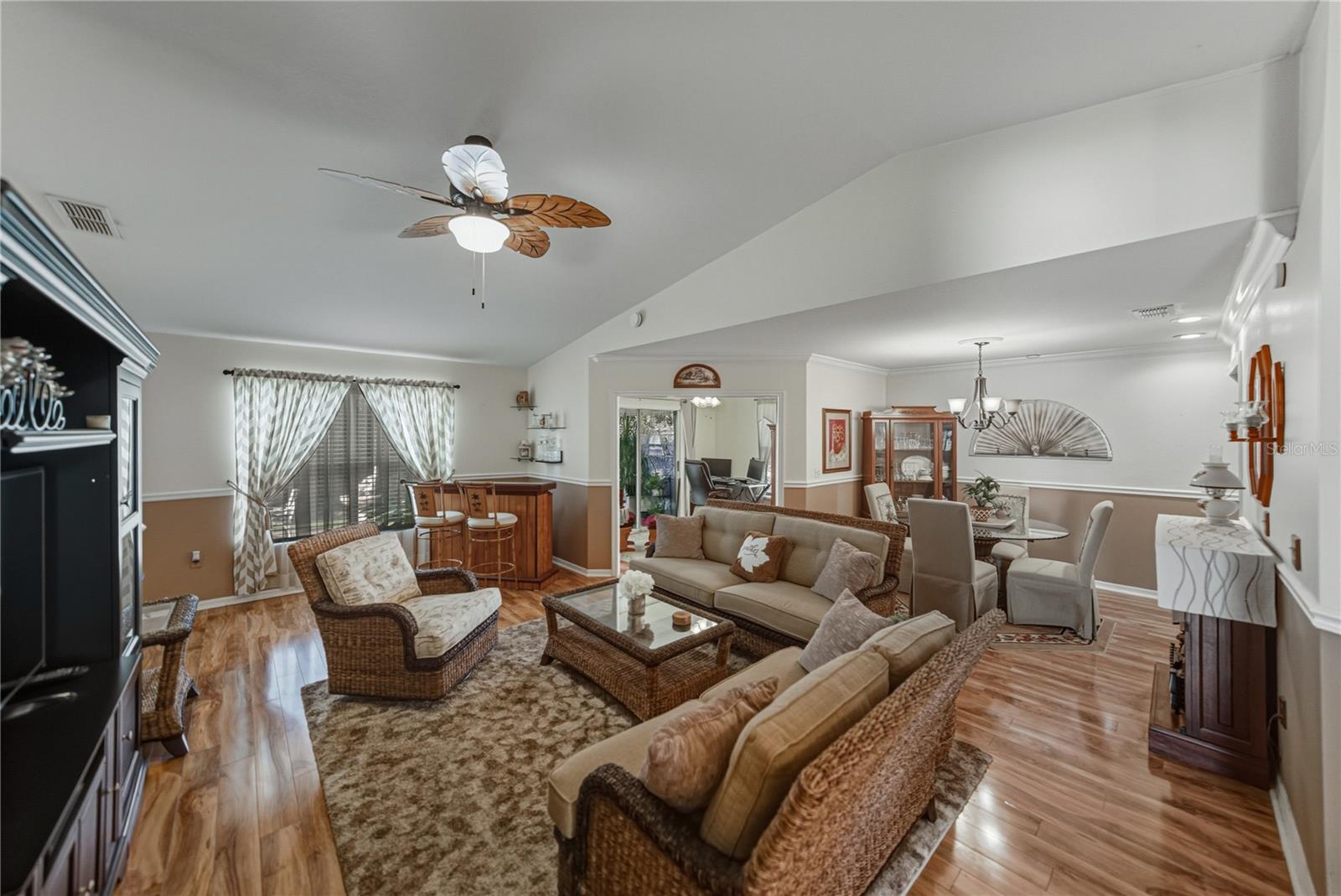 Image 15 of 95 For 29235 Princeville Drive