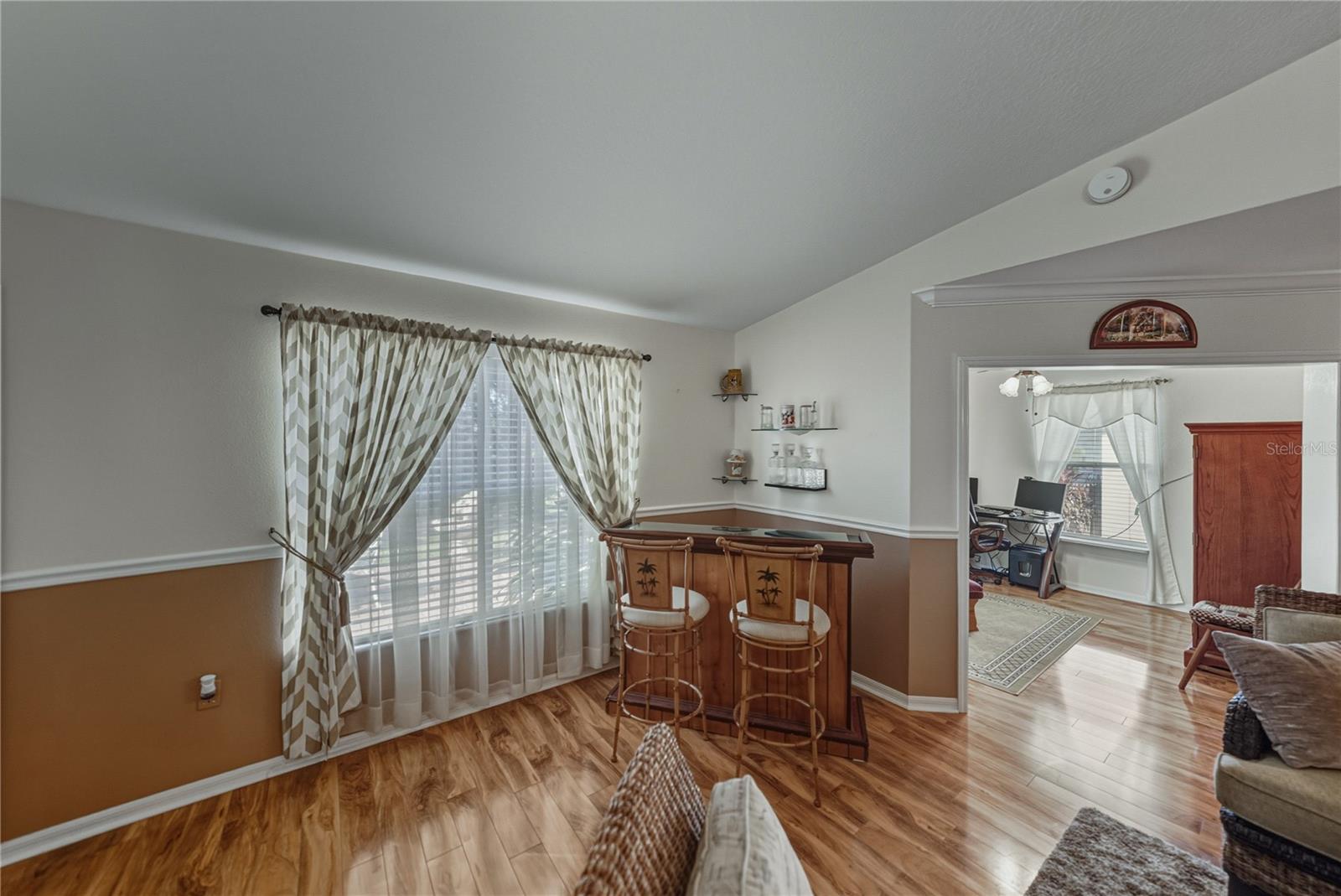 Image 18 of 95 For 29235 Princeville Drive