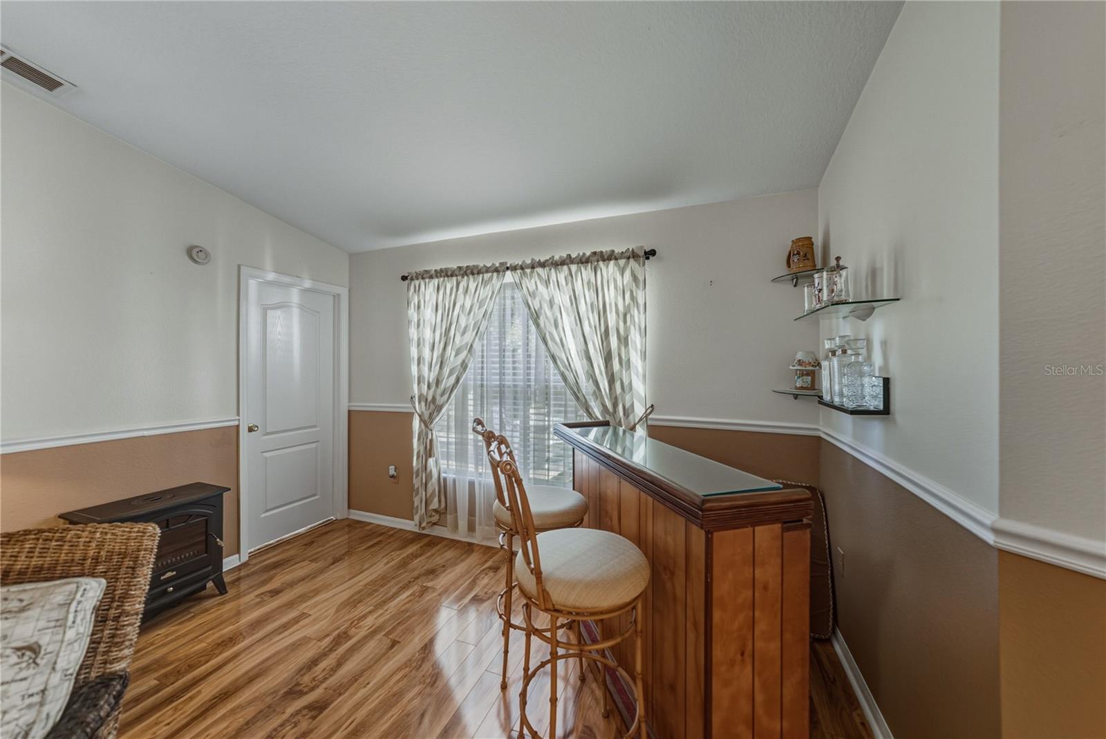 Image 19 of 95 For 29235 Princeville Drive