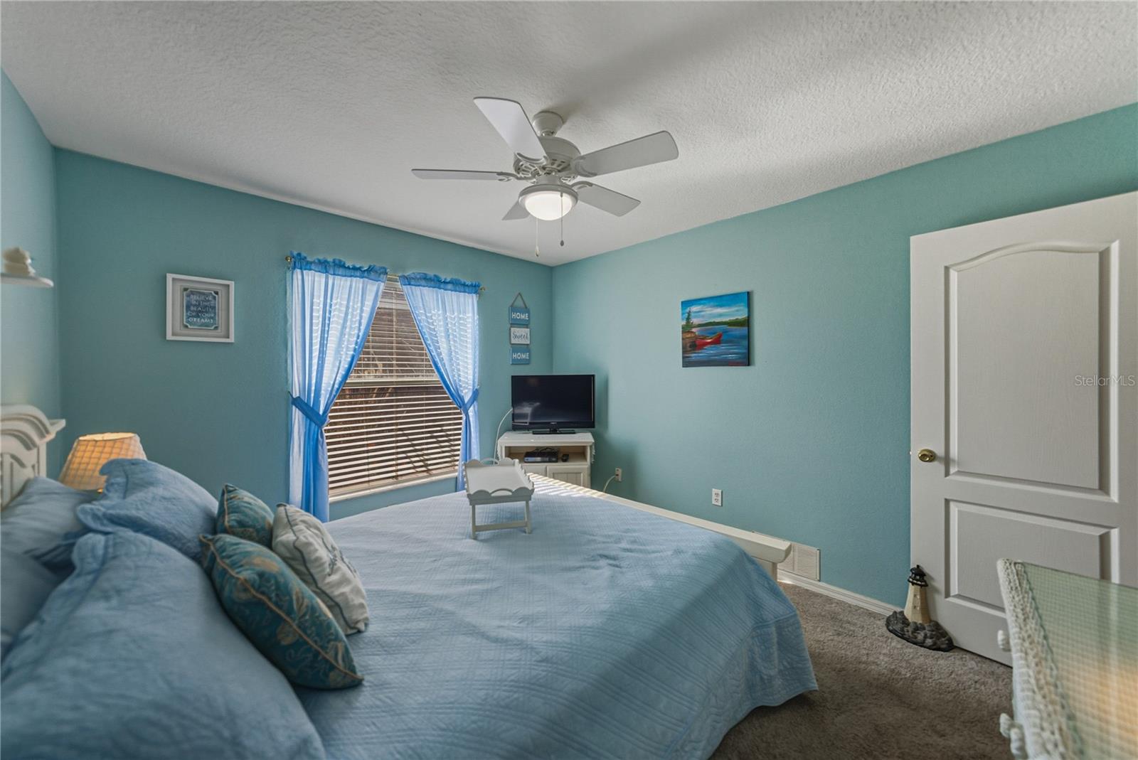 Image 32 of 95 For 29235 Princeville Drive