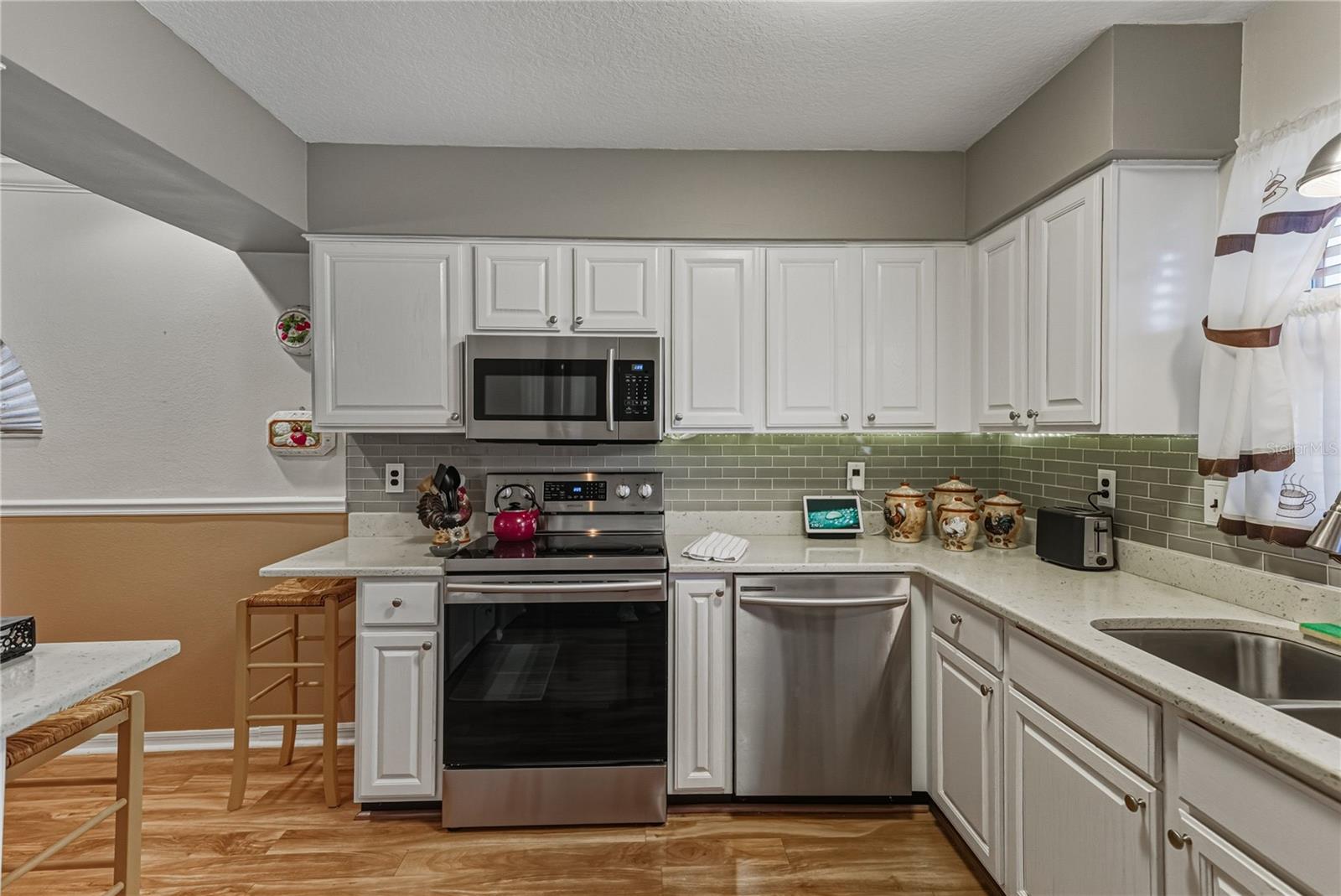 Image 7 of 95 For 29235 Princeville Drive