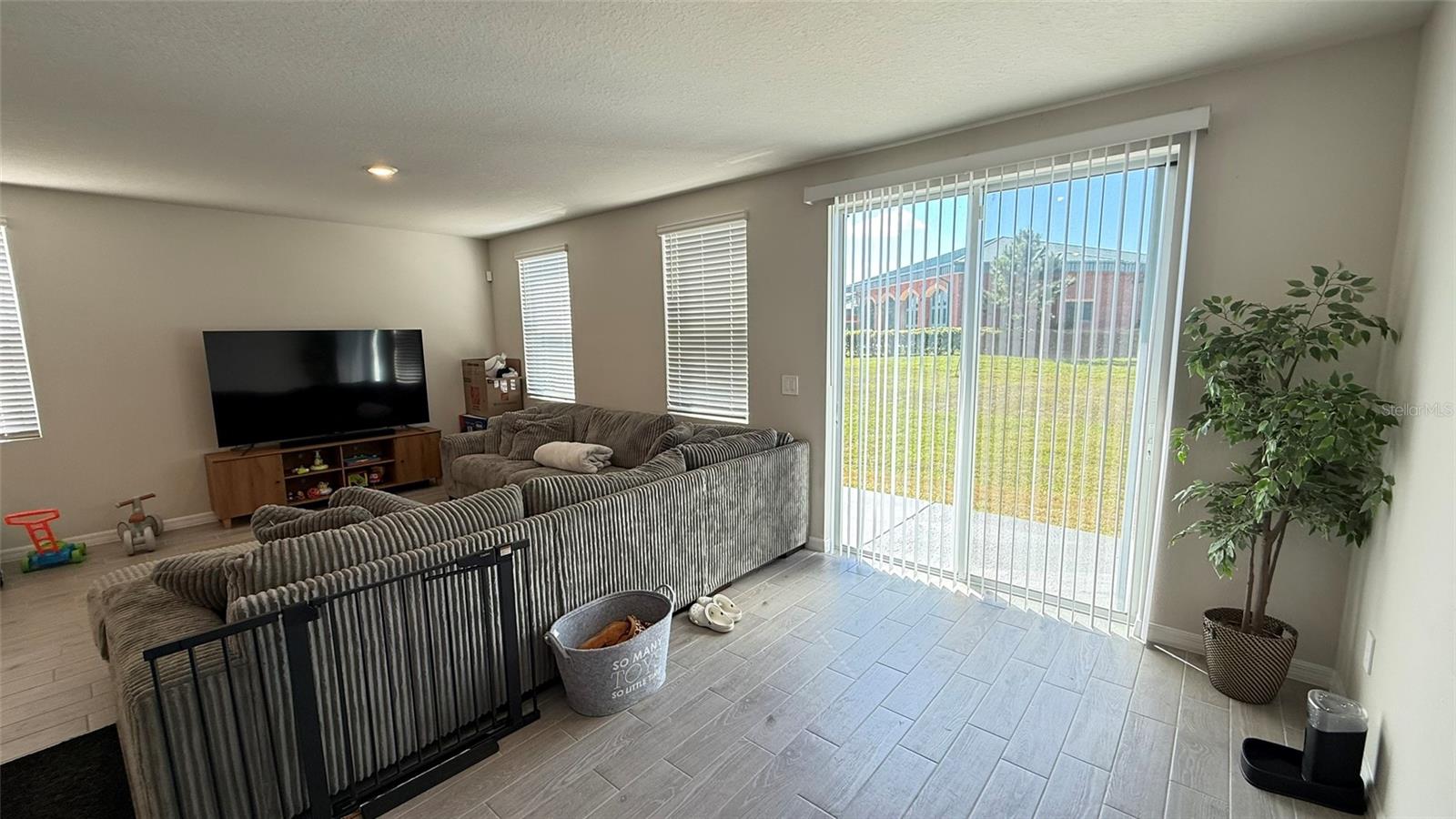 Image 15 of 25 For 7583 Momentum Parkway