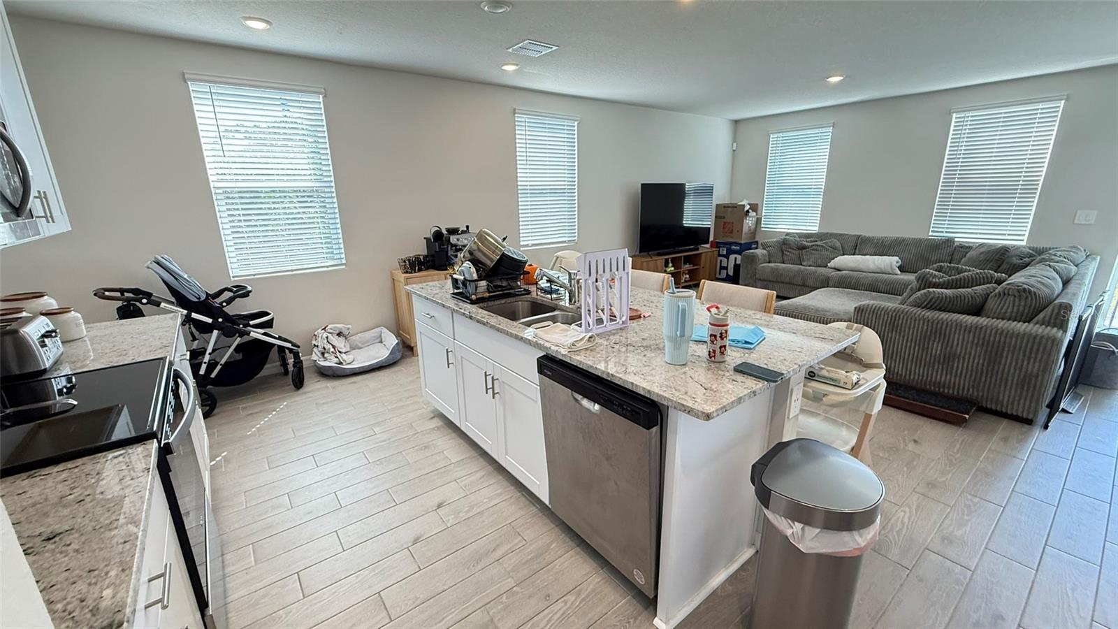 Image 9 of 25 For 7583 Momentum Parkway