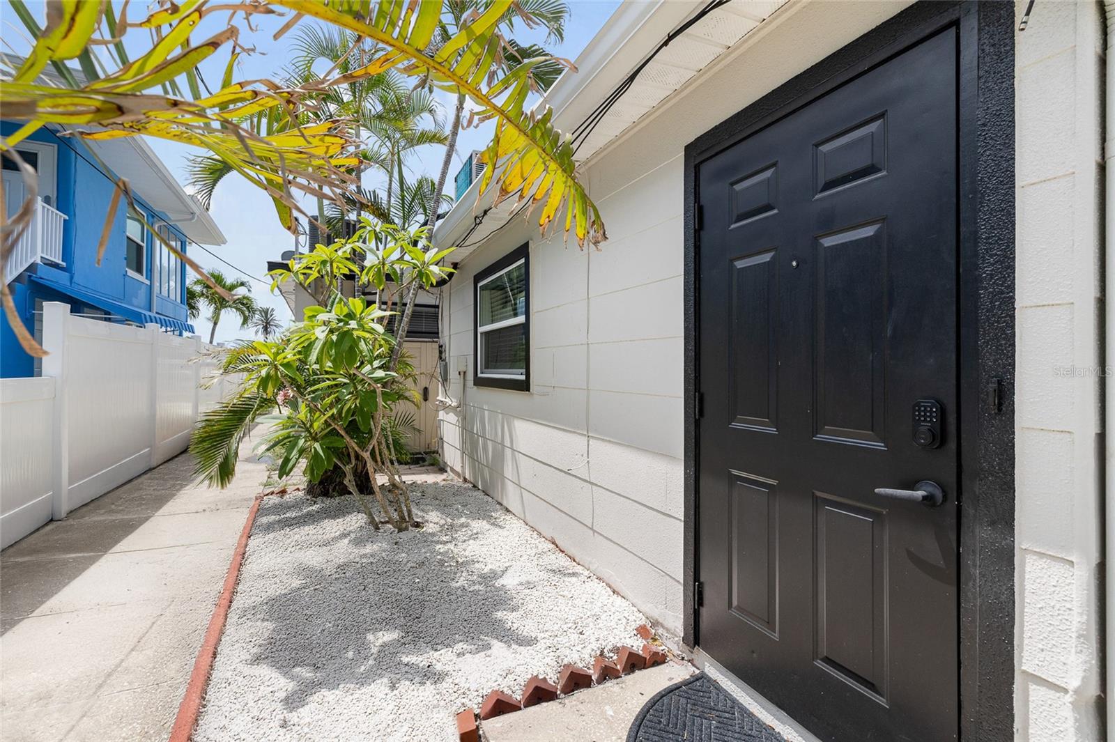 Image 22 of 60 For 231 Madeira Avenue