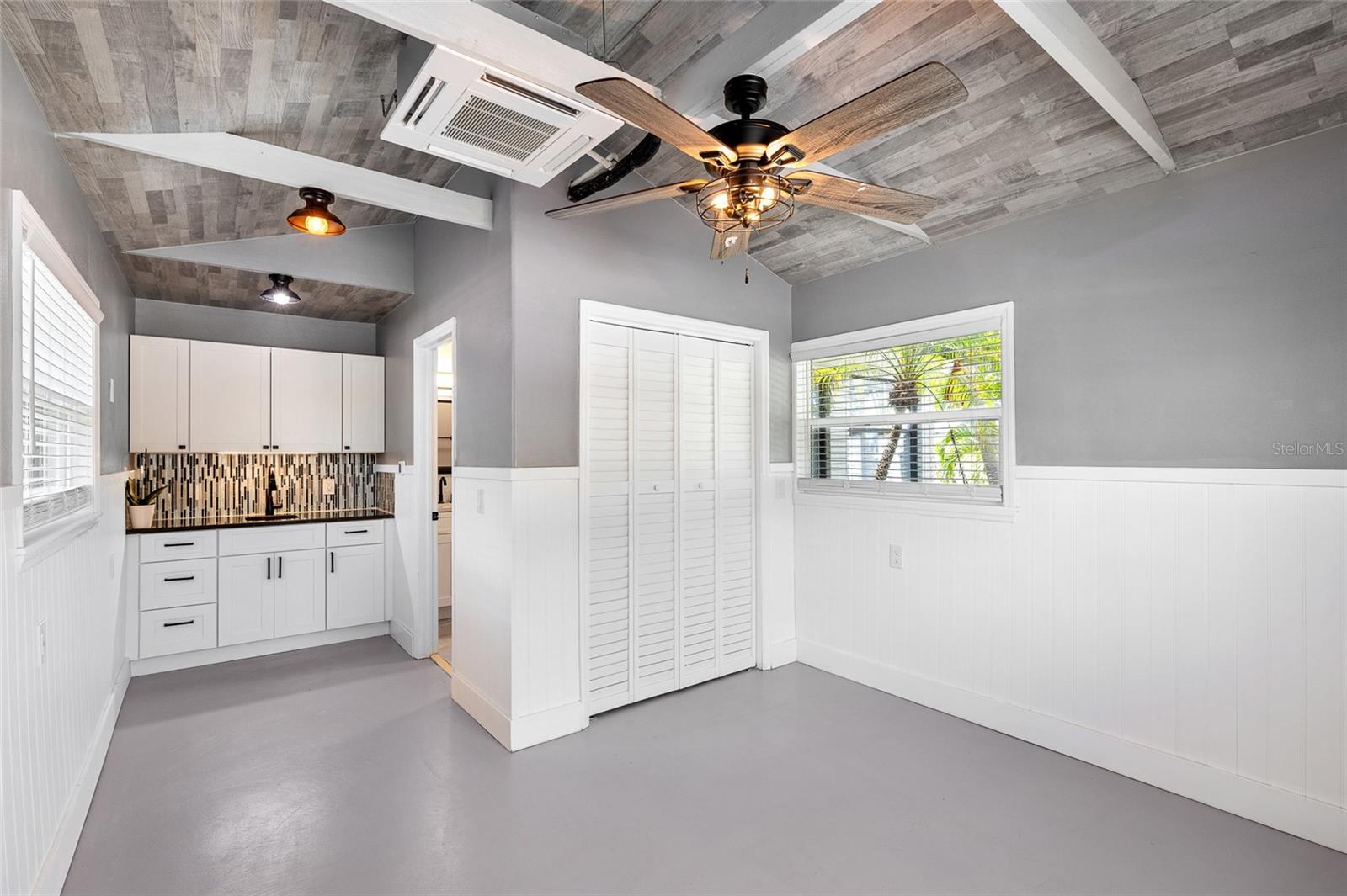 Image 25 of 60 For 231 Madeira Avenue