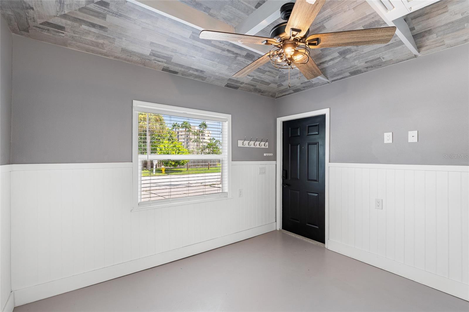 Image 28 of 60 For 231 Madeira Avenue