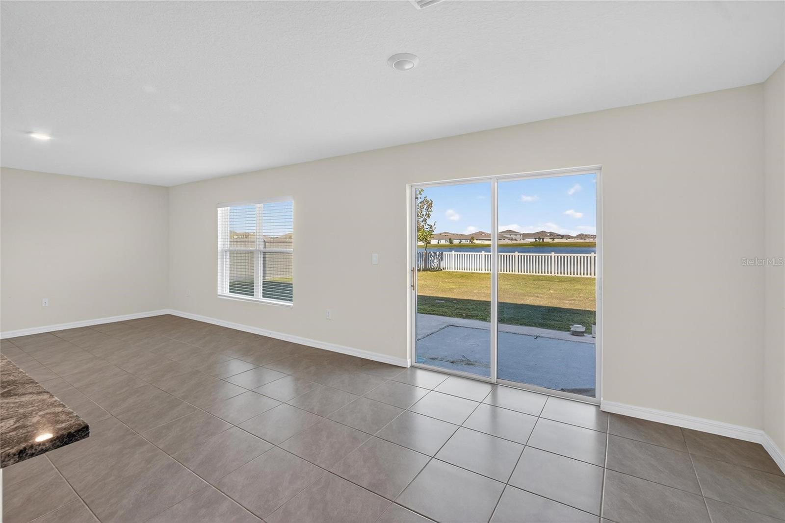 Image 16 of 68 For 3288 Silver Date Drive