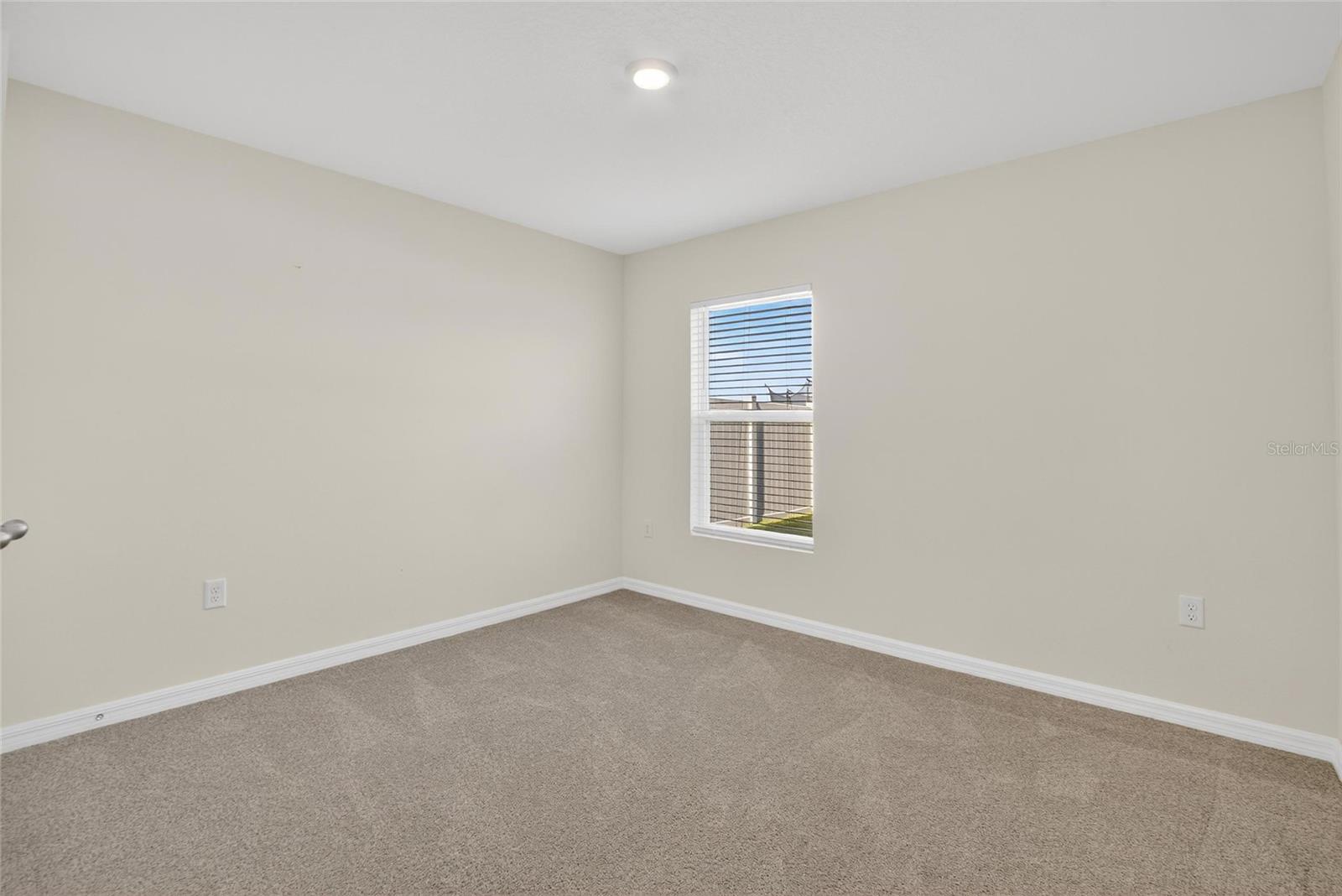 Image 24 of 68 For 3288 Silver Date Drive