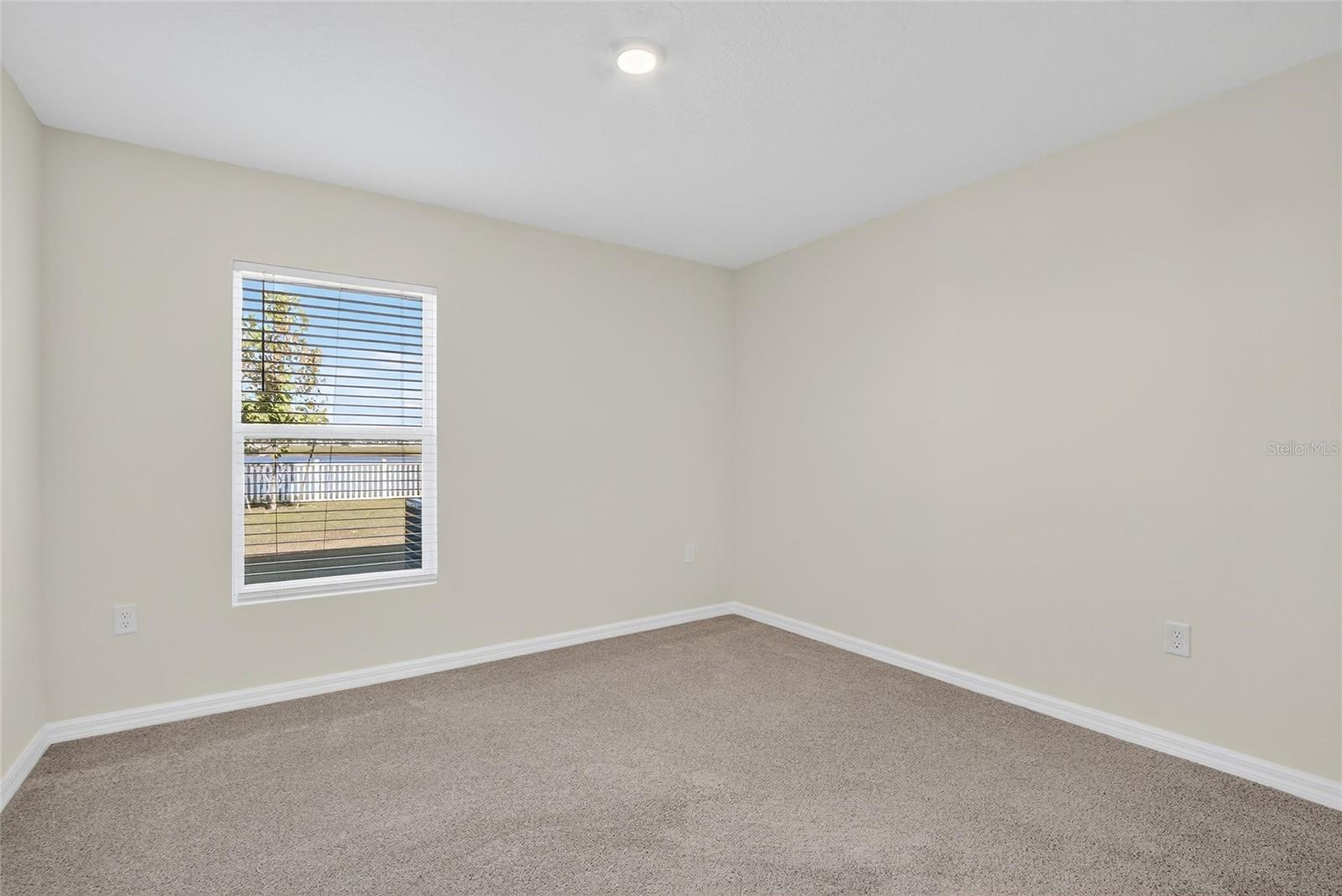 Image 26 of 68 For 3288 Silver Date Drive