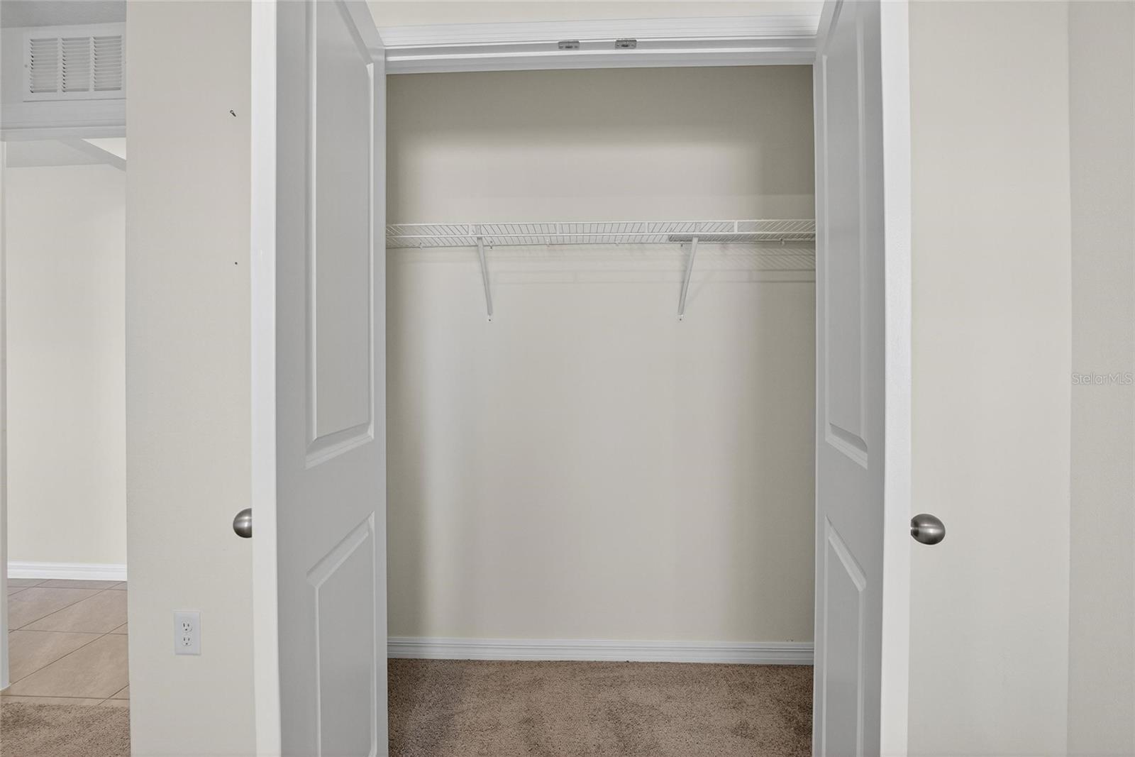 Image 27 of 68 For 3288 Silver Date Drive