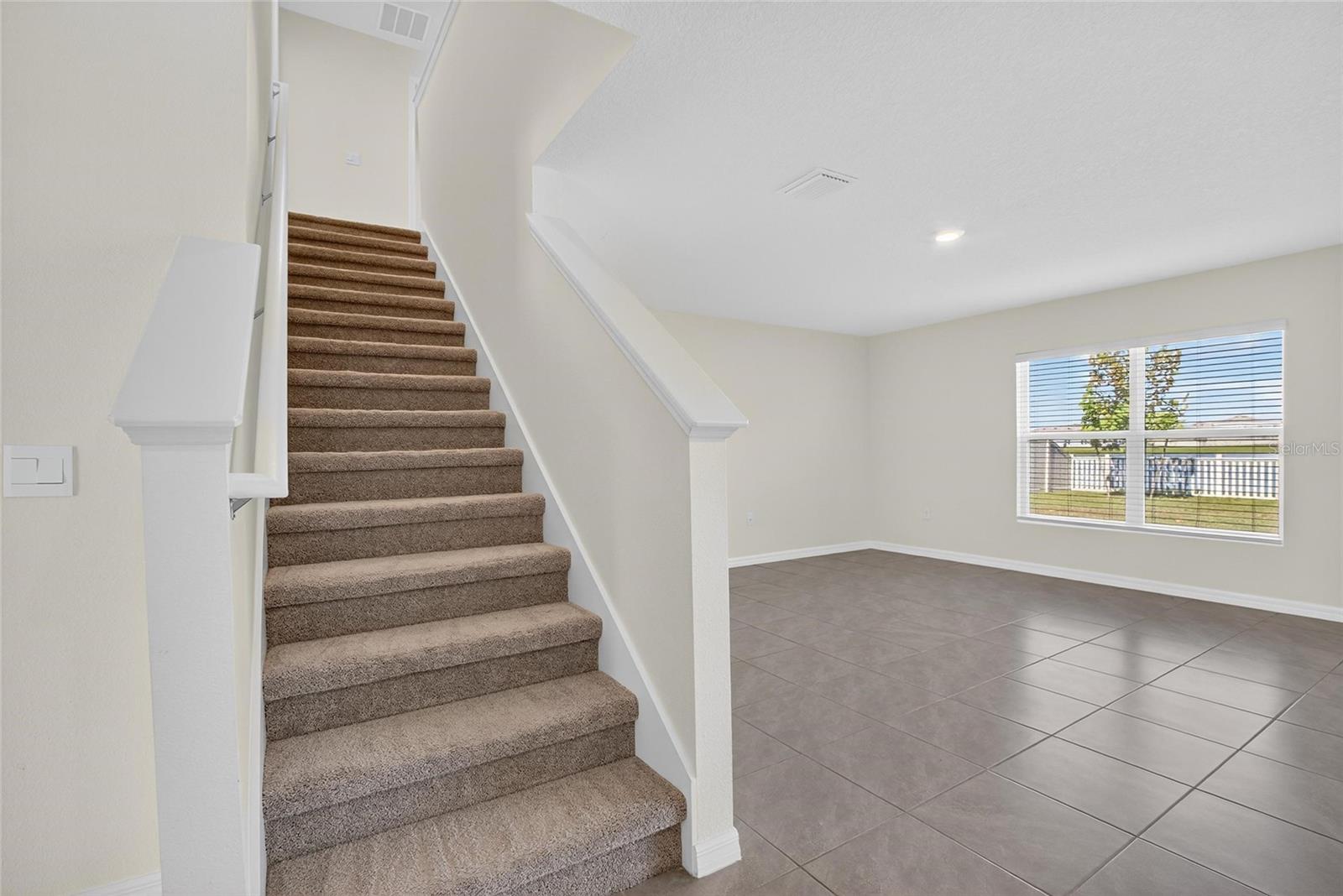 Image 28 of 68 For 3288 Silver Date Drive