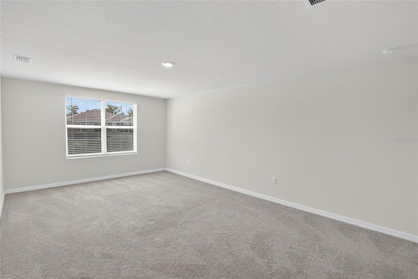 Image 36 of 68 For 3288 Silver Date Drive