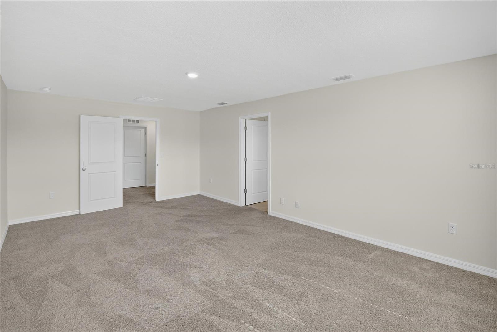 Image 37 of 68 For 3288 Silver Date Drive