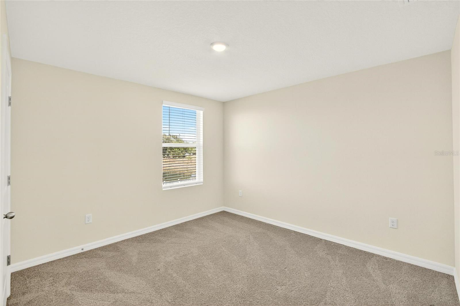 Image 46 of 68 For 3288 Silver Date Drive