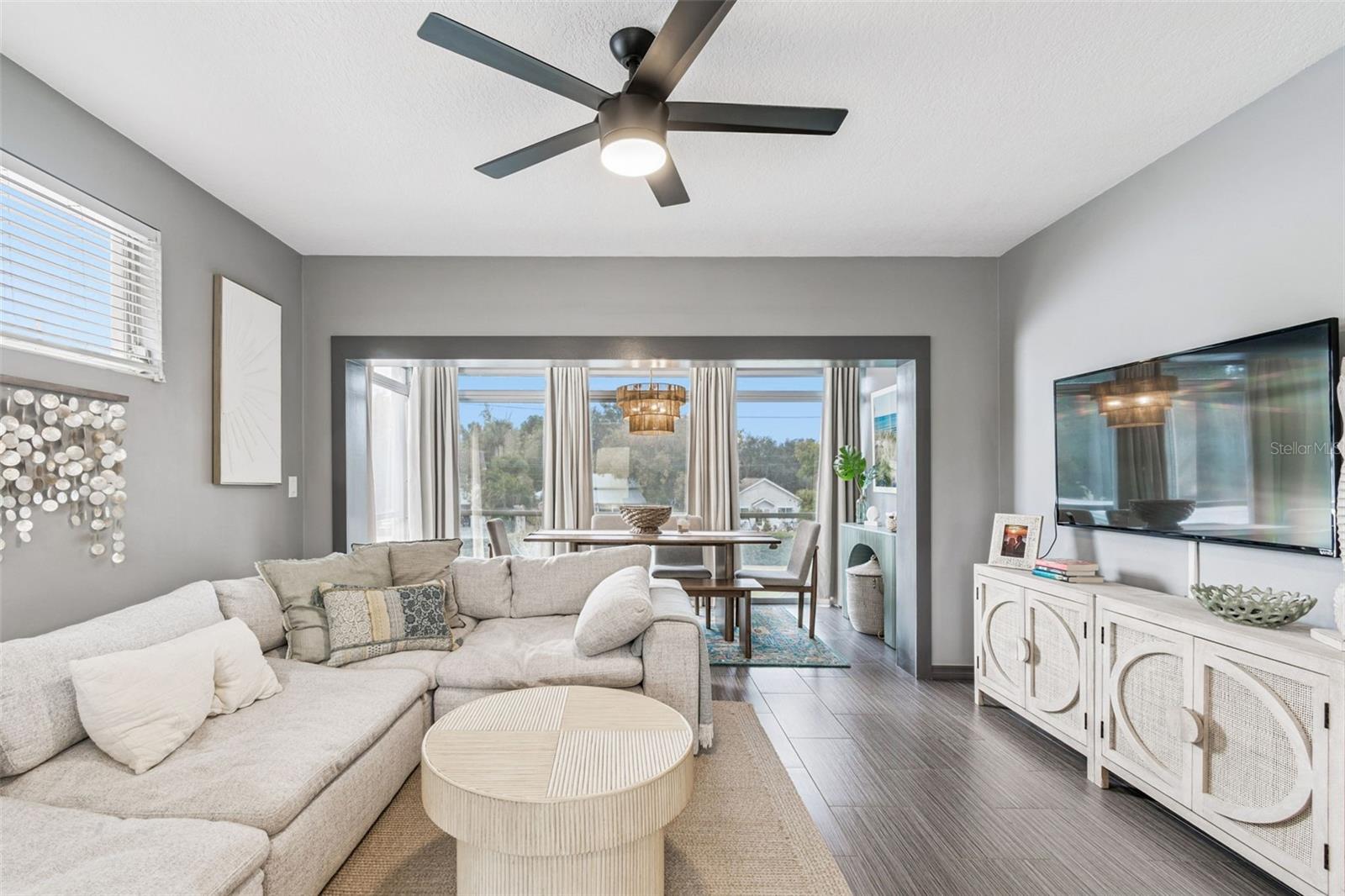 Image 16 of 48 For 346 Pennsylvania Avenue 3