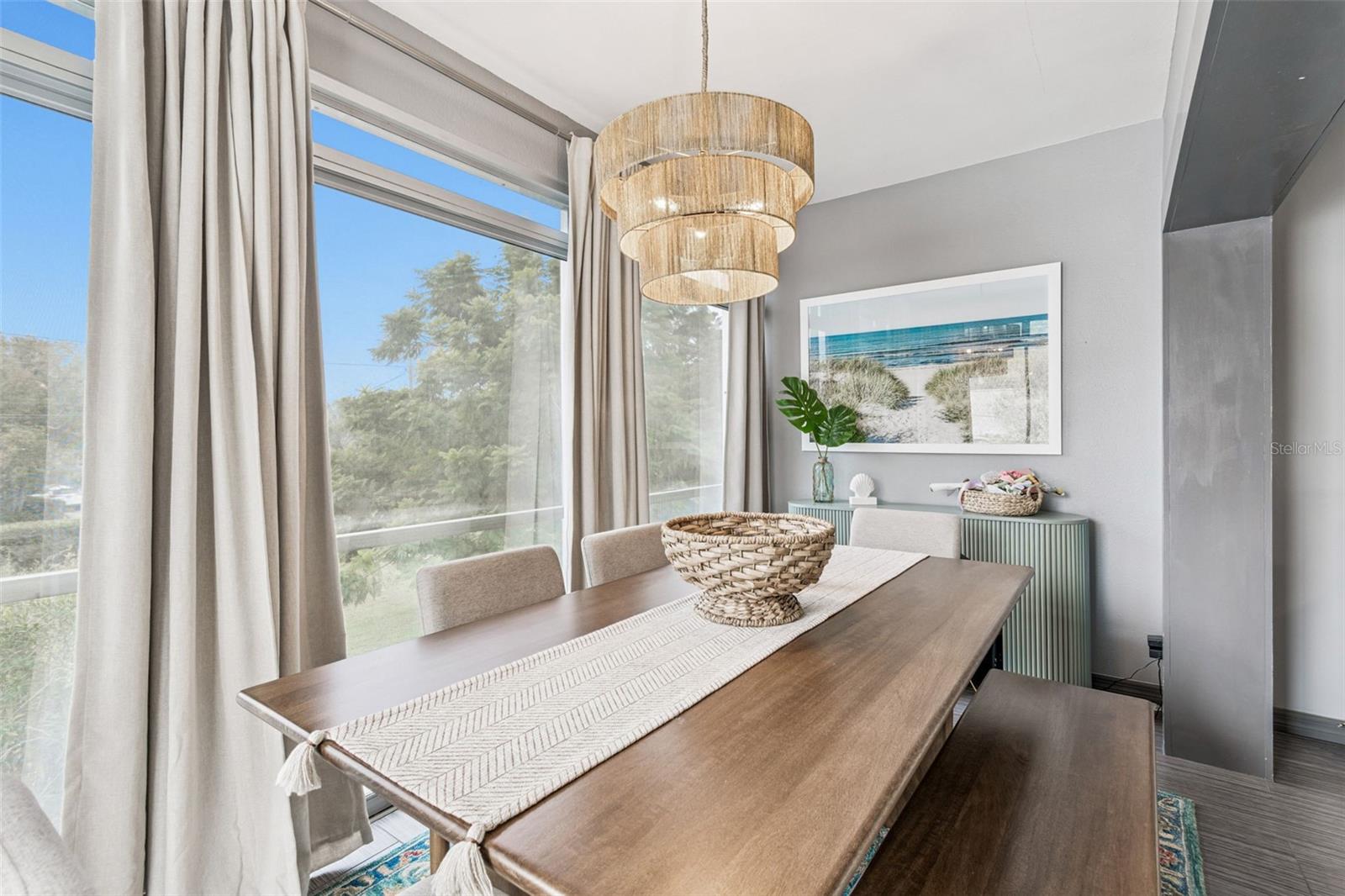 Image 18 of 48 For 346 Pennsylvania Avenue 3