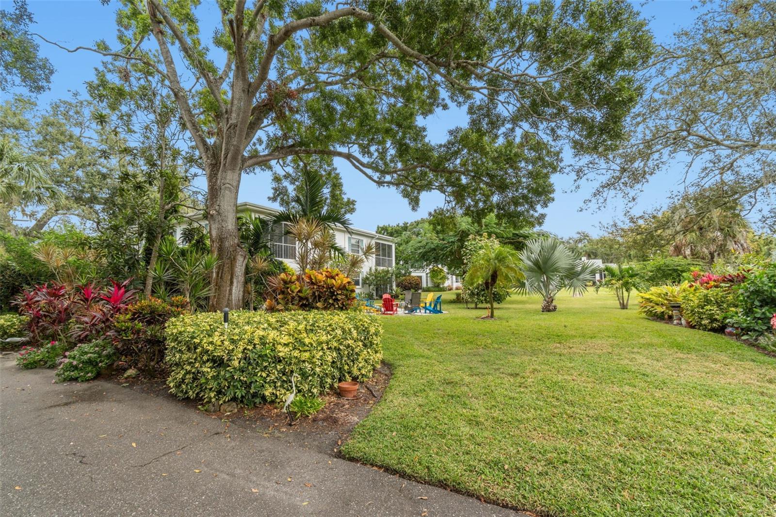 Image 30 of 48 For 346 Pennsylvania Avenue 3