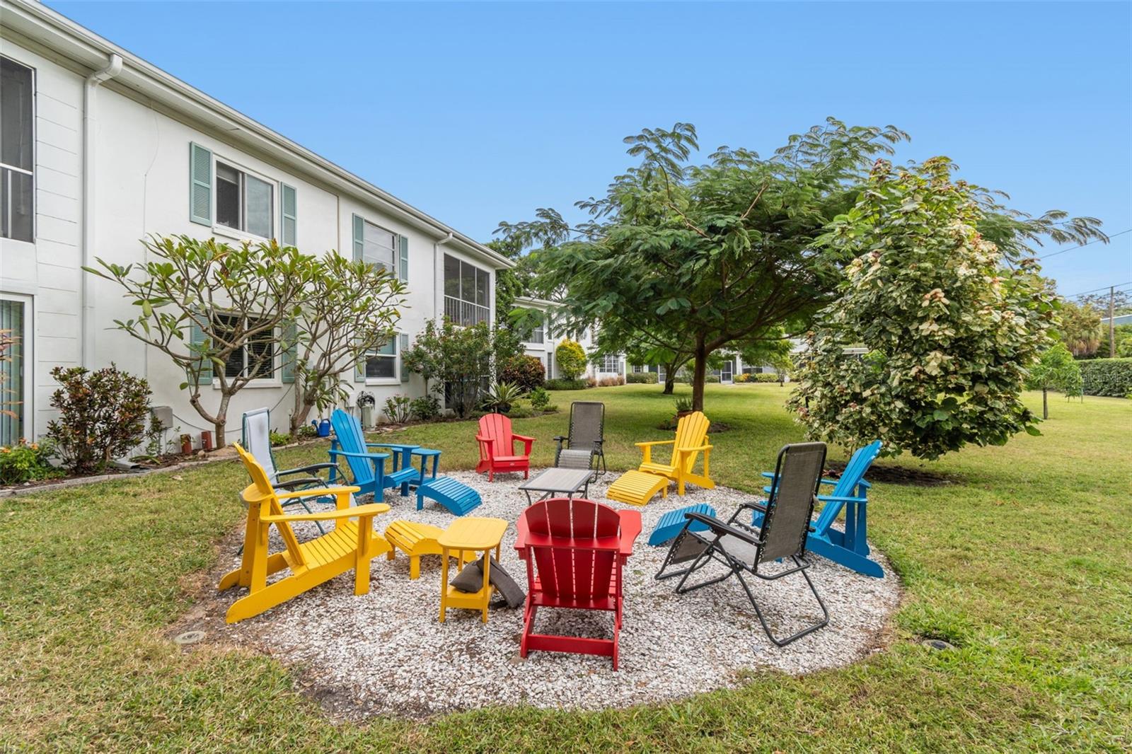 Image 31 of 48 For 346 Pennsylvania Avenue 3