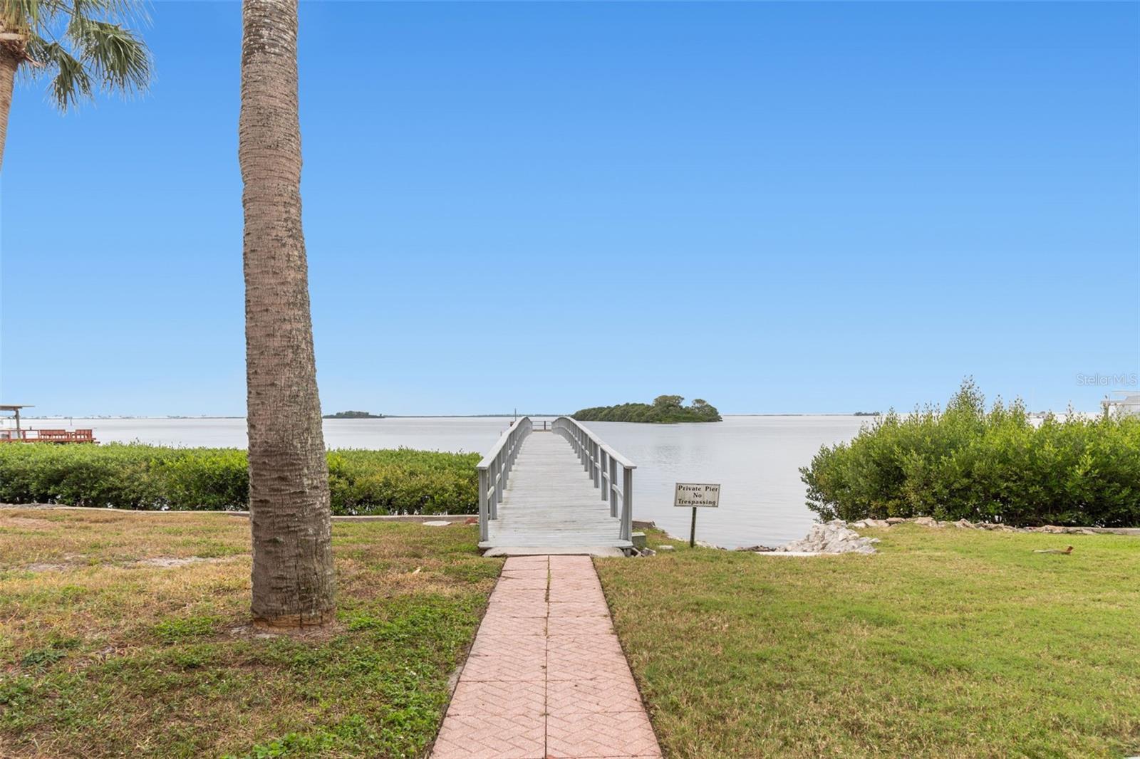 Image 32 of 48 For 346 Pennsylvania Avenue 3