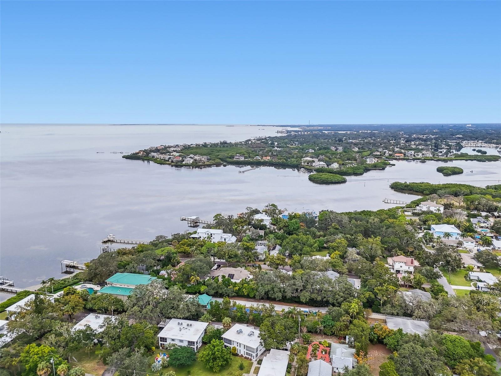 Image 41 of 48 For 346 Pennsylvania Avenue 3