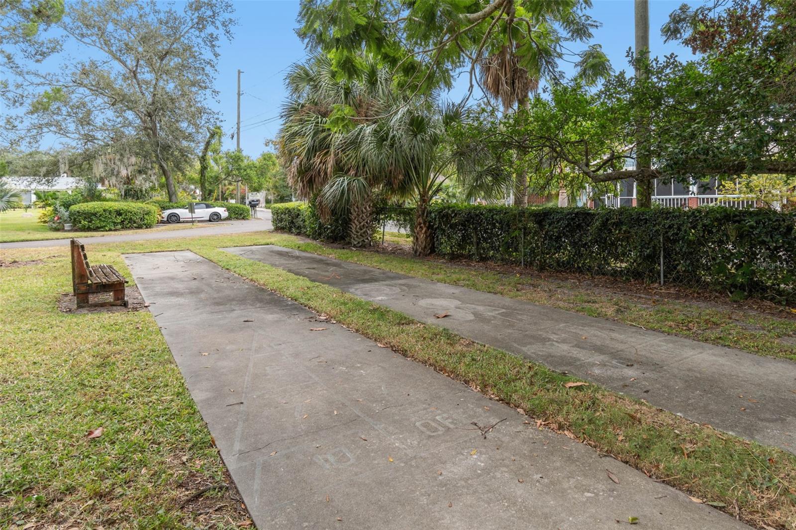 Image 42 of 48 For 346 Pennsylvania Avenue 3