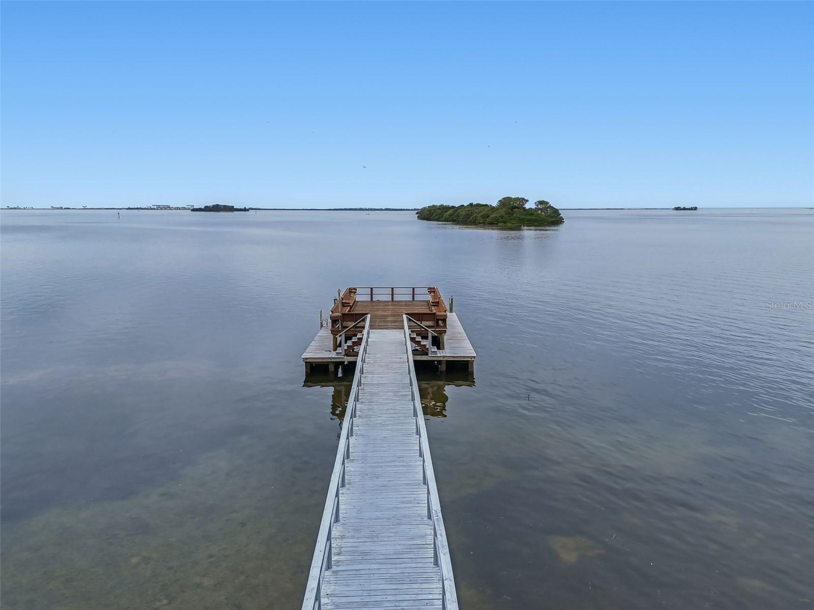 Image 43 of 48 For 346 Pennsylvania Avenue 3