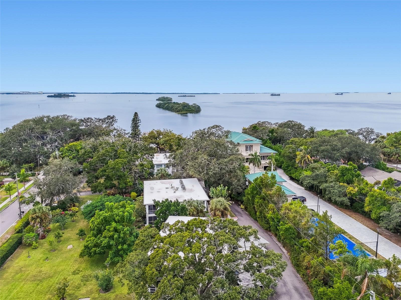 Image 46 of 48 For 346 Pennsylvania Avenue 3