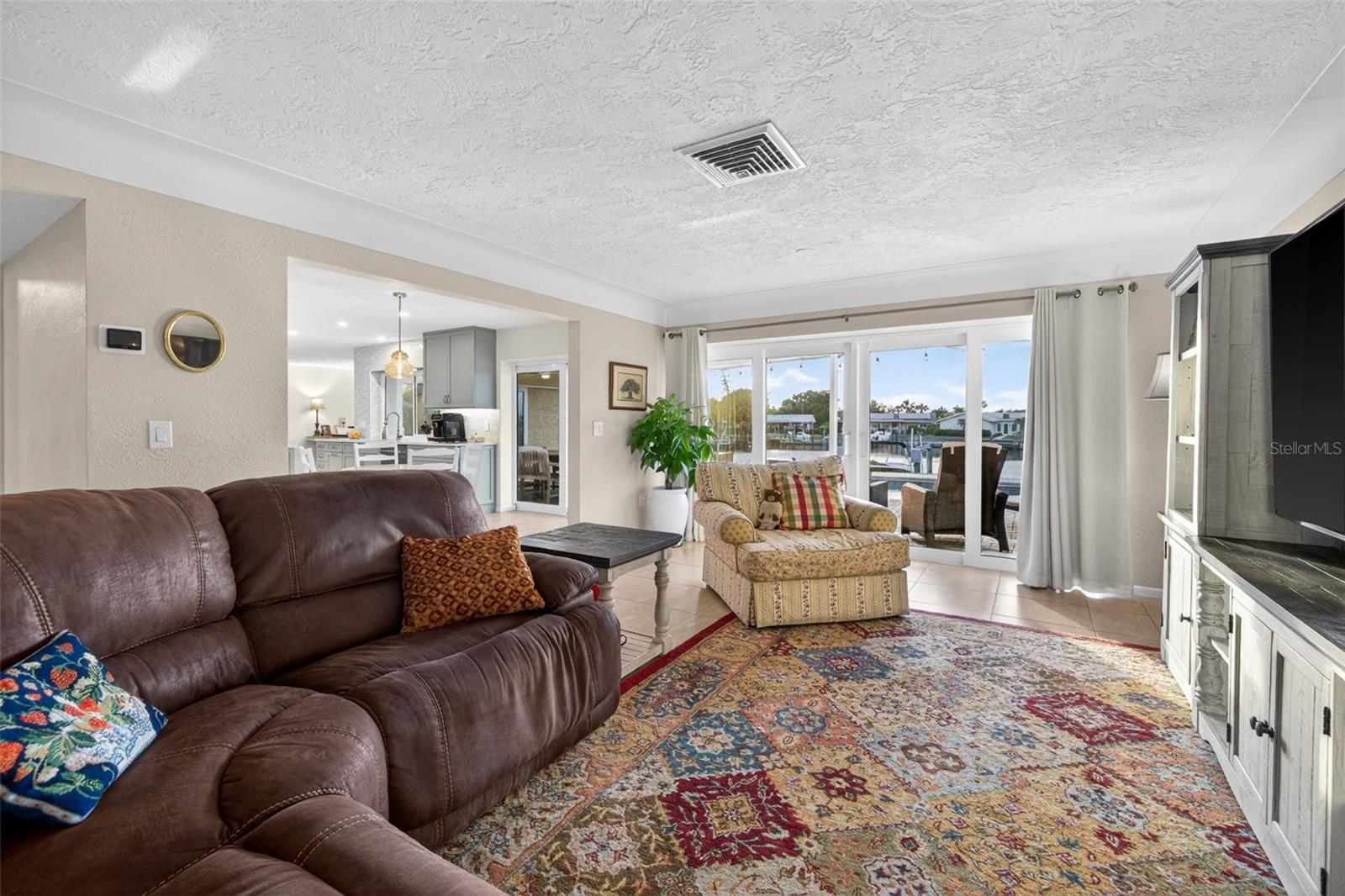 Image 27 of 58 For 4712 Overlook Drive Ne