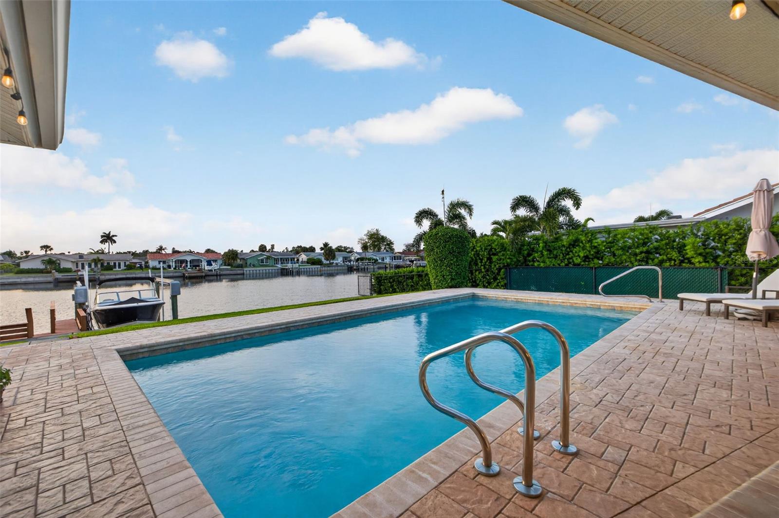 Image 41 of 58 For 4712 Overlook Drive Ne