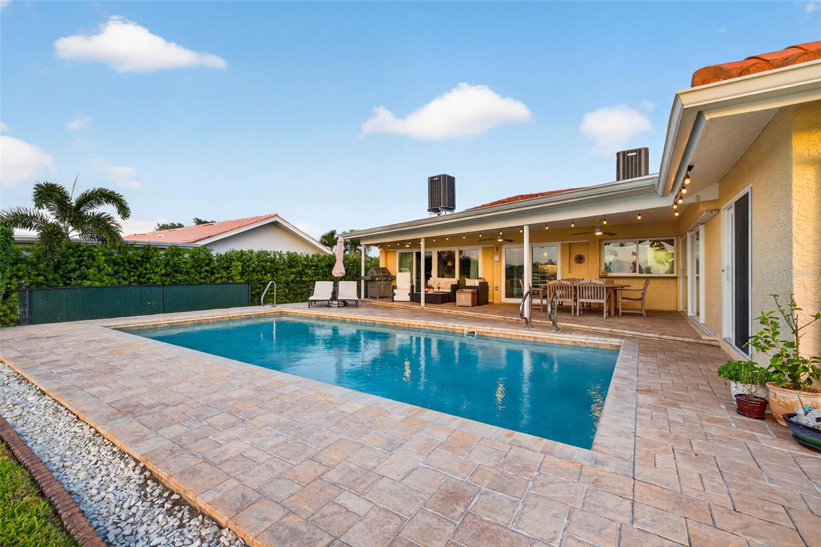 Image 42 of 58 For 4712 Overlook Drive Ne