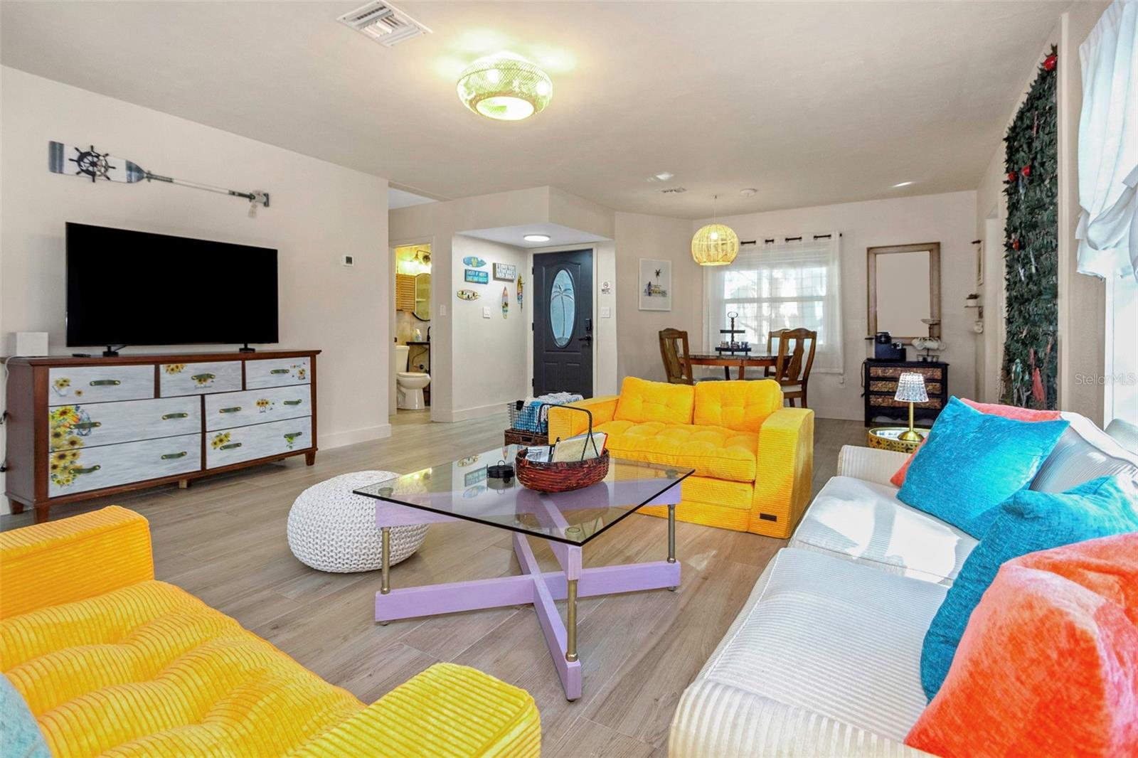 Image 10 of 57 For 1057 Calumet Street