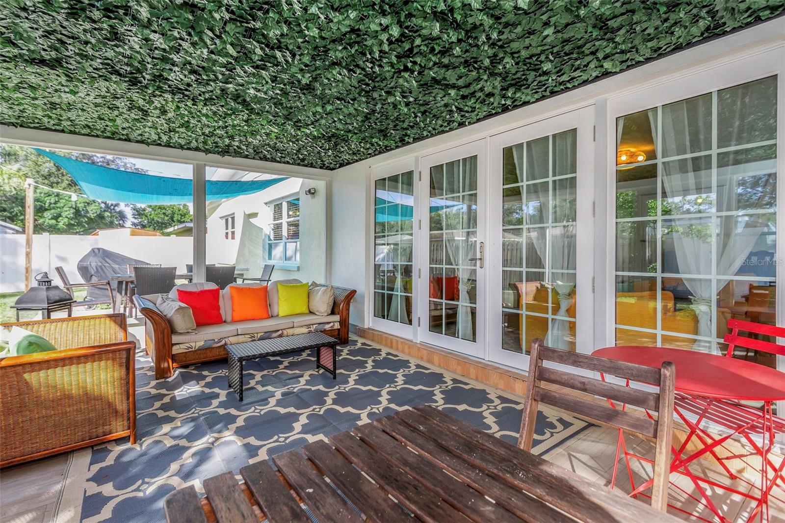 Image 14 of 57 For 1057 Calumet Street