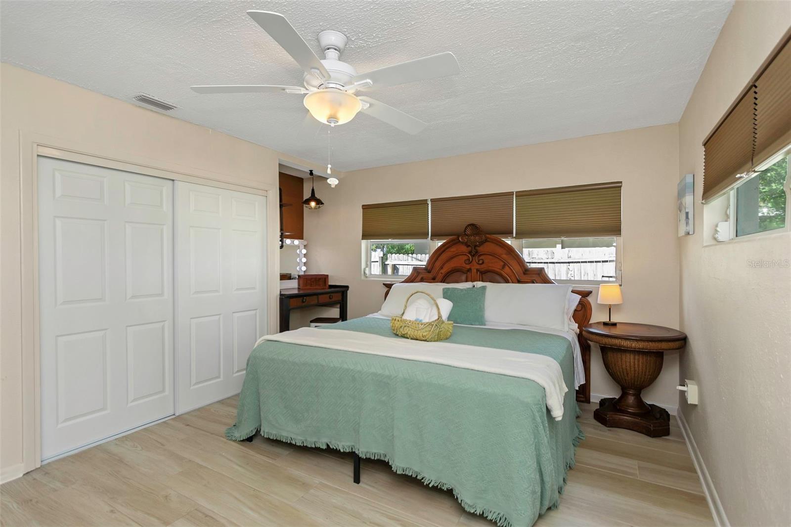 Image 31 of 57 For 1057 Calumet Street