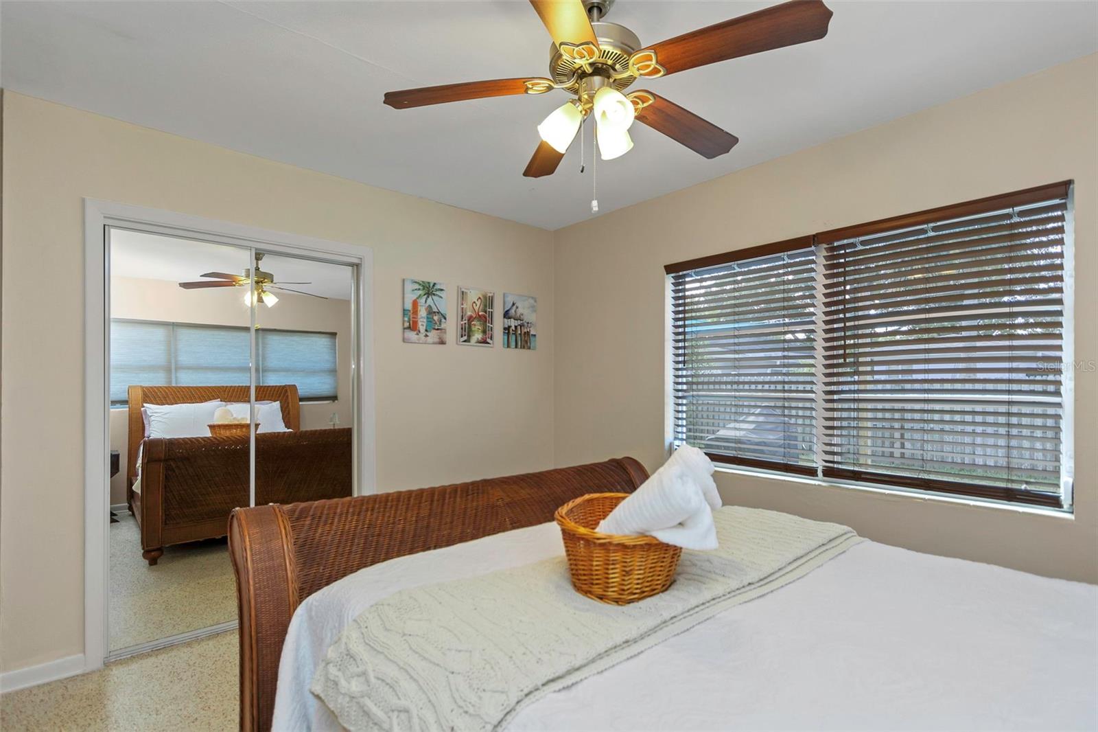 Image 38 of 57 For 1057 Calumet Street